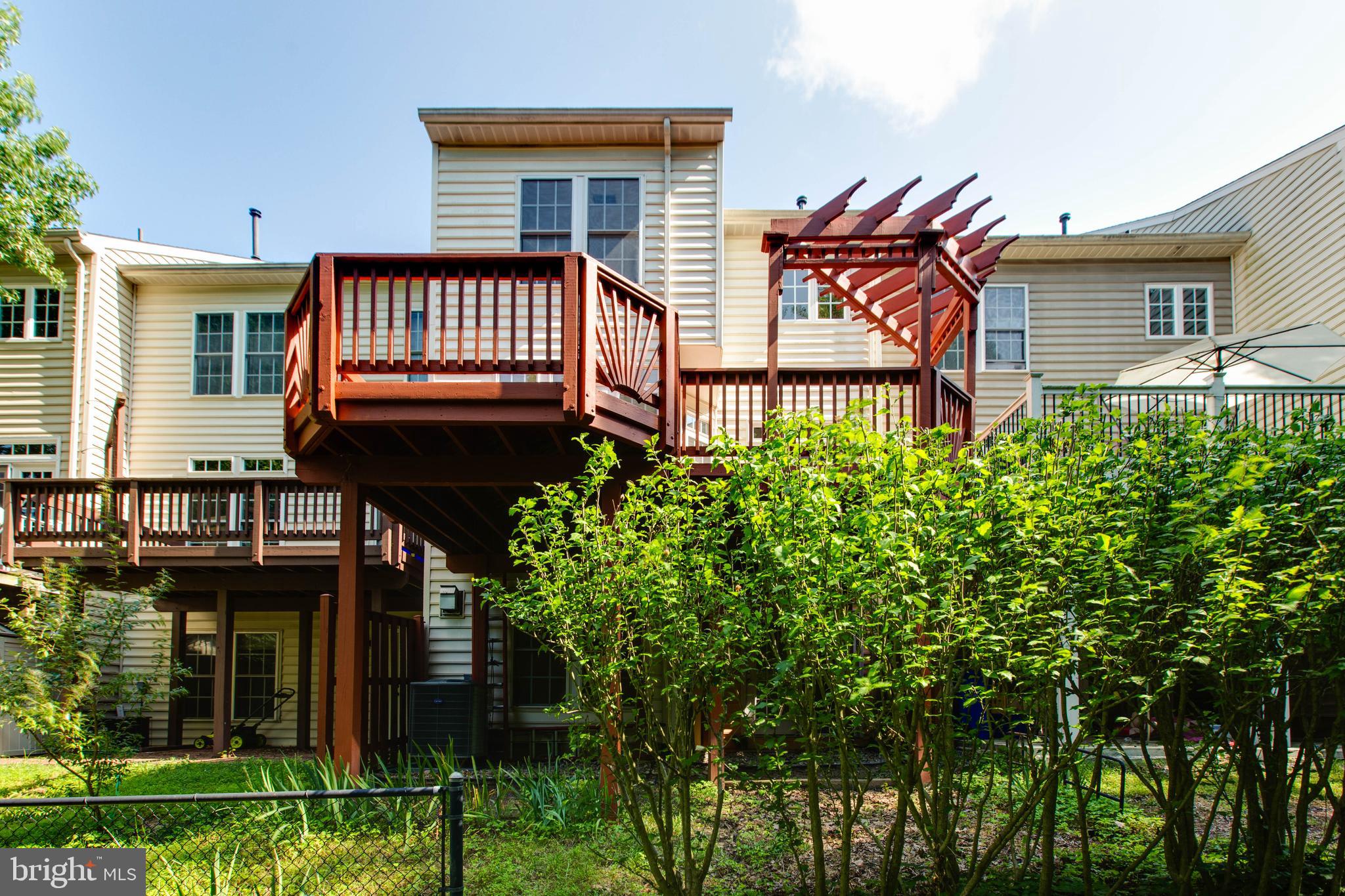 WAVERLY WOODS - Residential