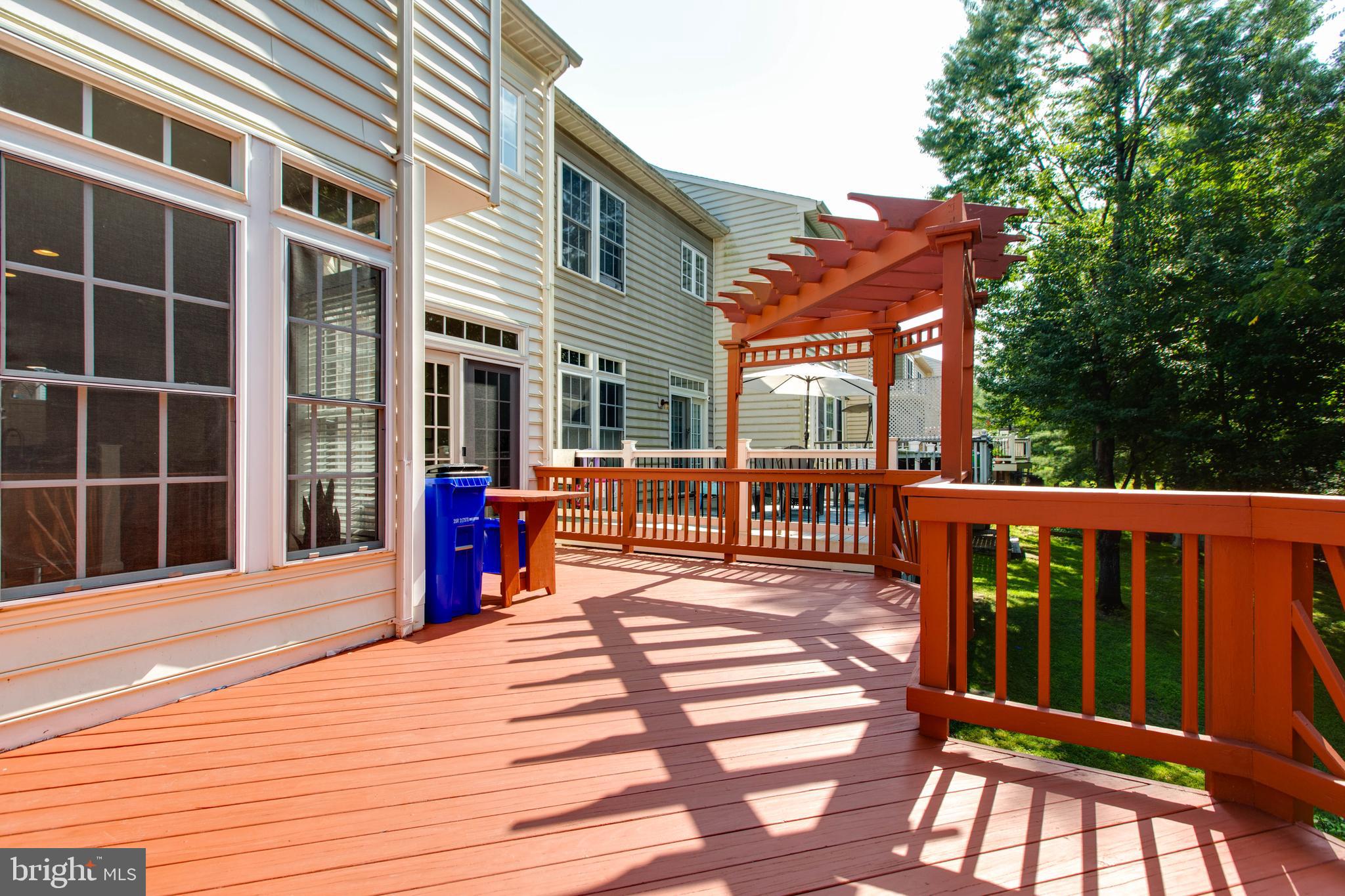 WAVERLY WOODS - Residential