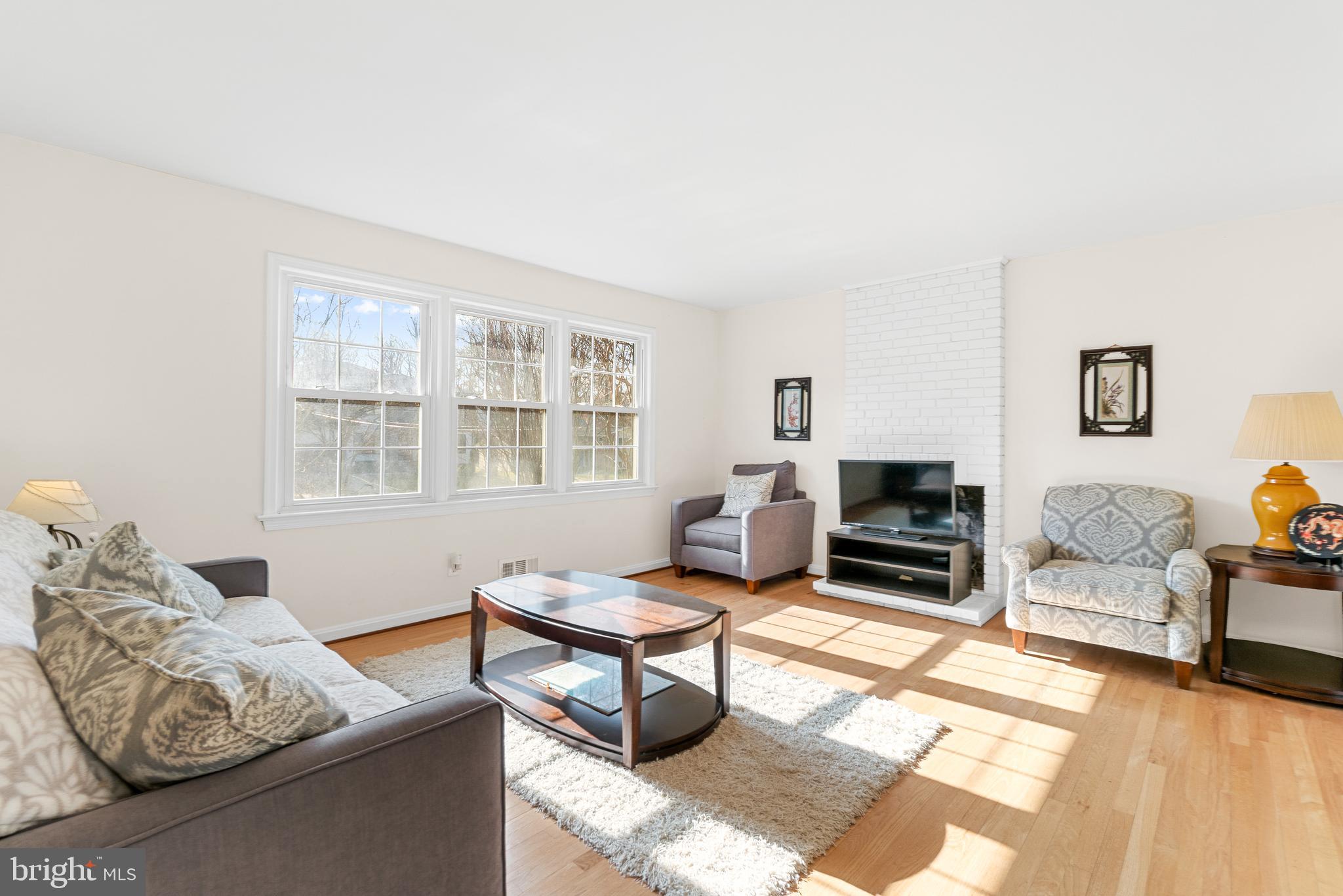 GREENWICH FOREST - Residential