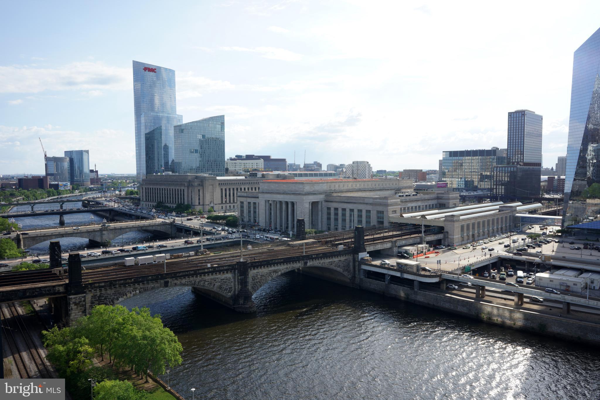 RIVERS EDGE - Residential