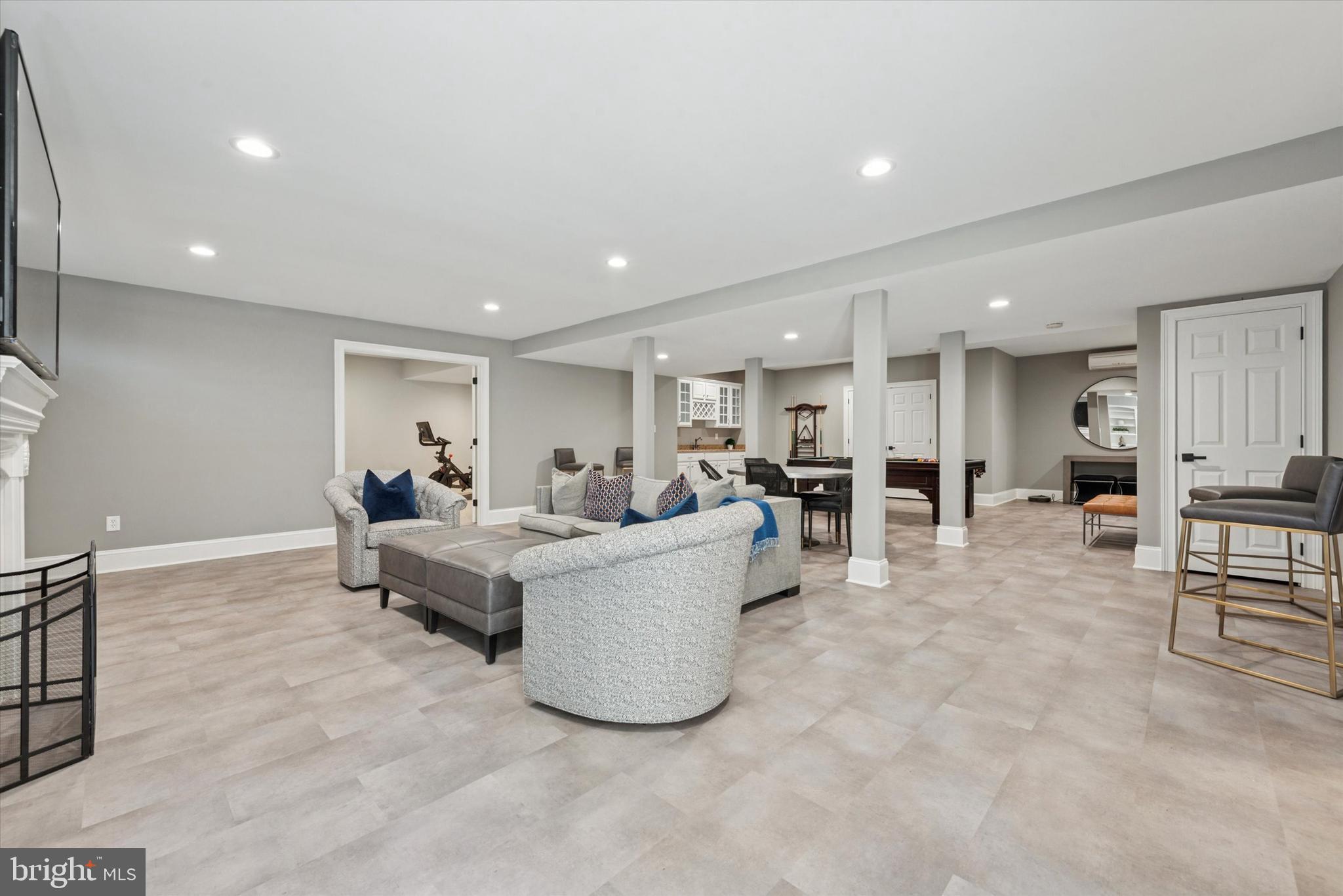 WESTTOWN CHASE - Residential