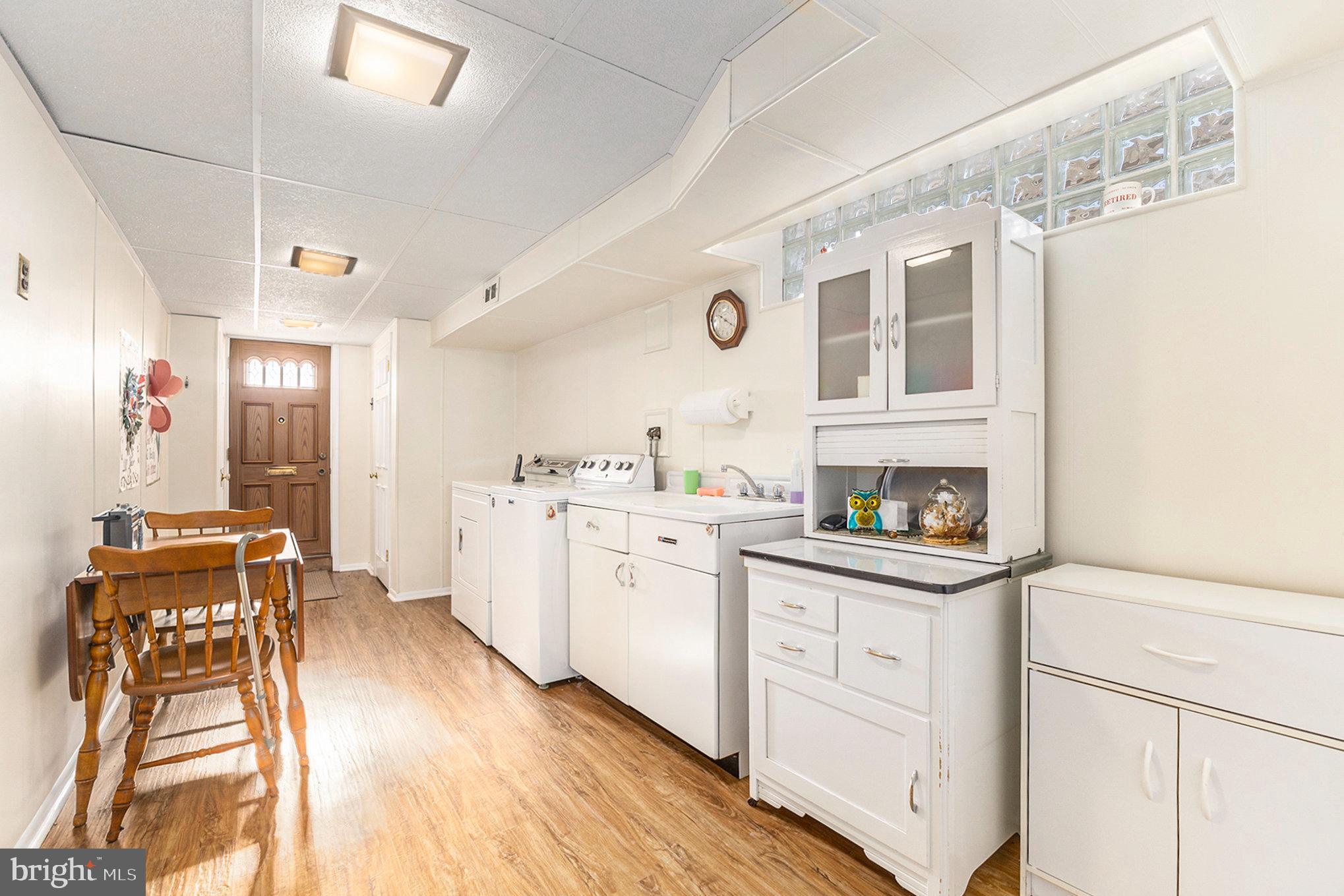 ROXBOROUGH - Residential