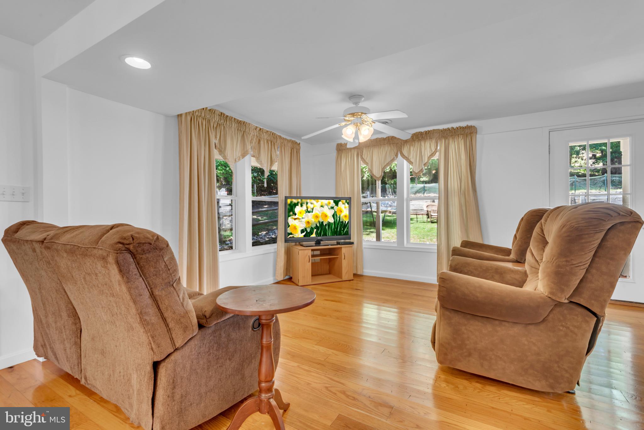 SHORE ACRES - Residential
