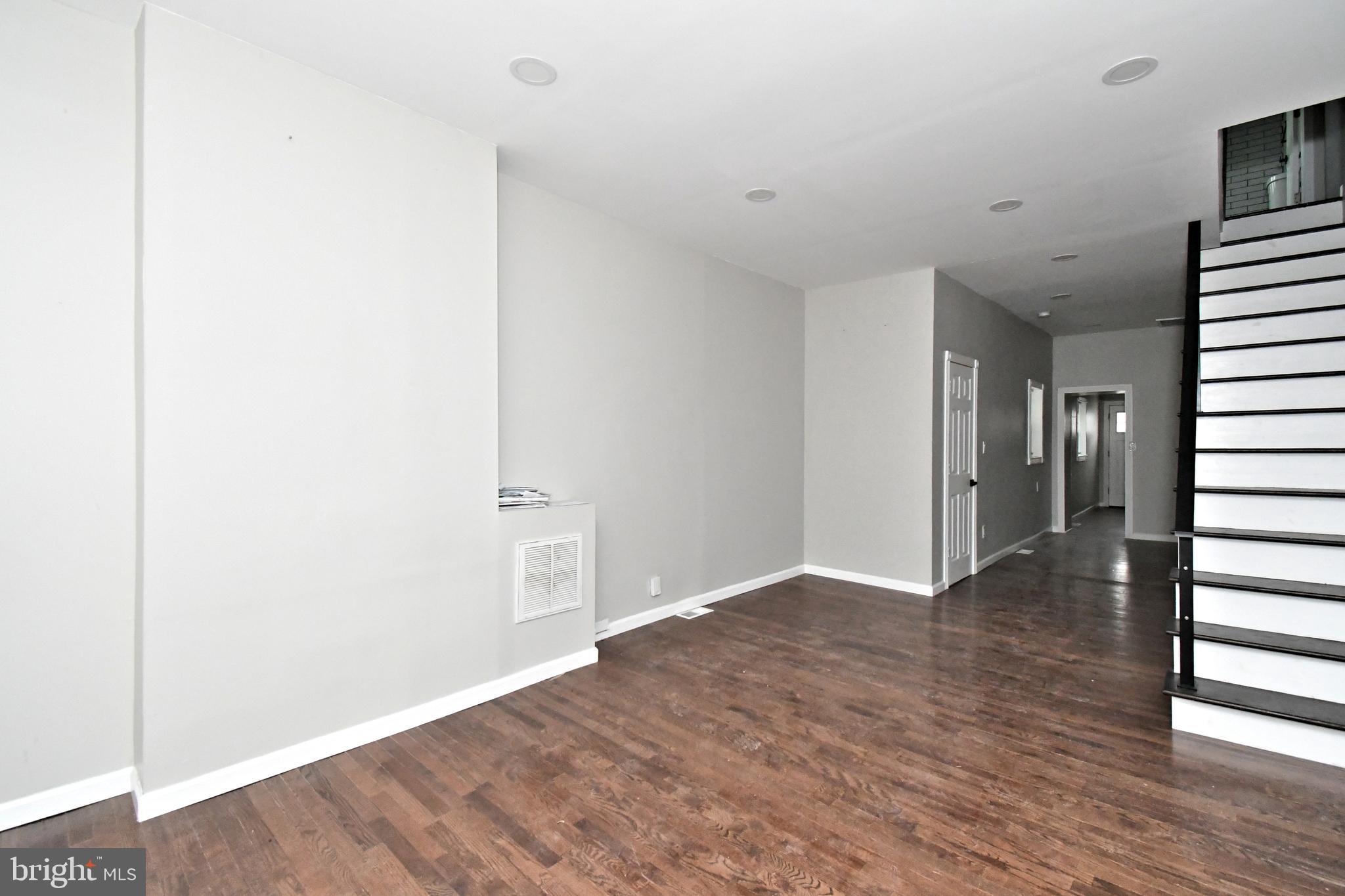 PORT RICHMOND - Residential
