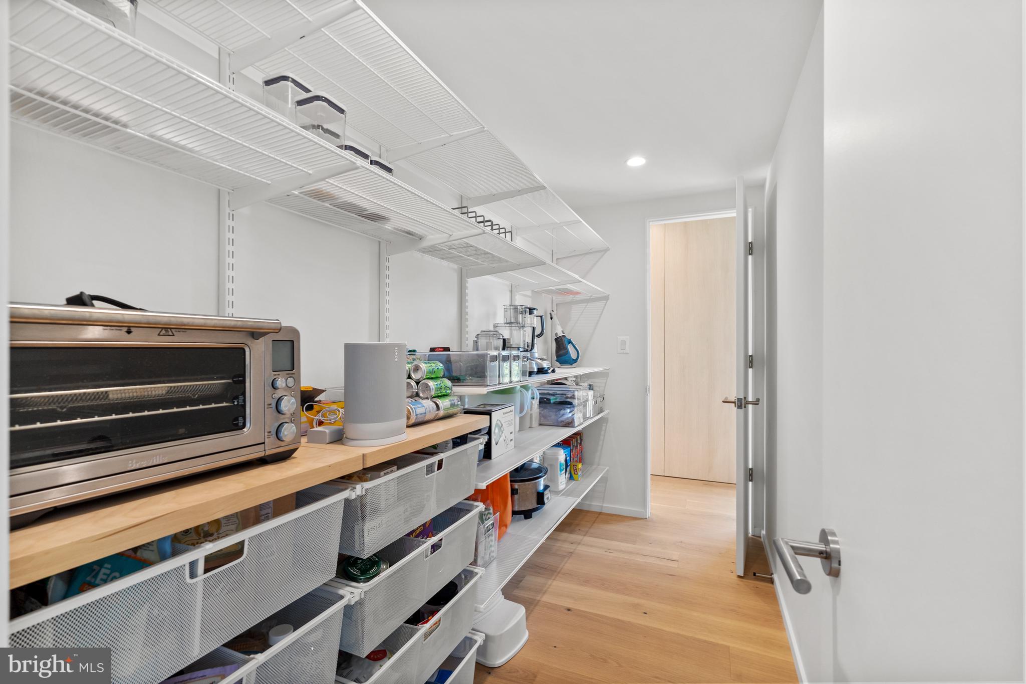 WOODLEY PARK - Residential