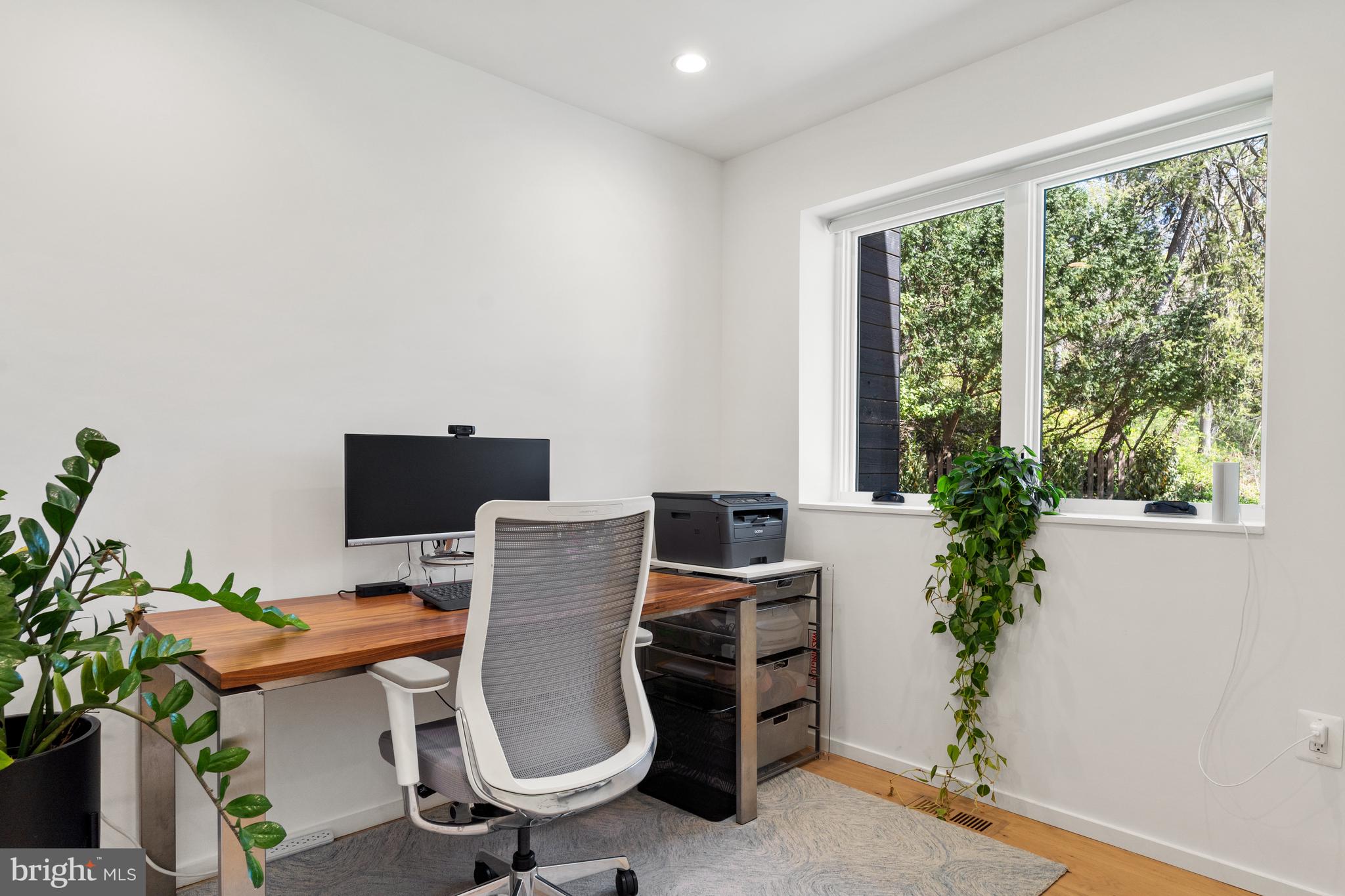 WOODLEY PARK - Residential