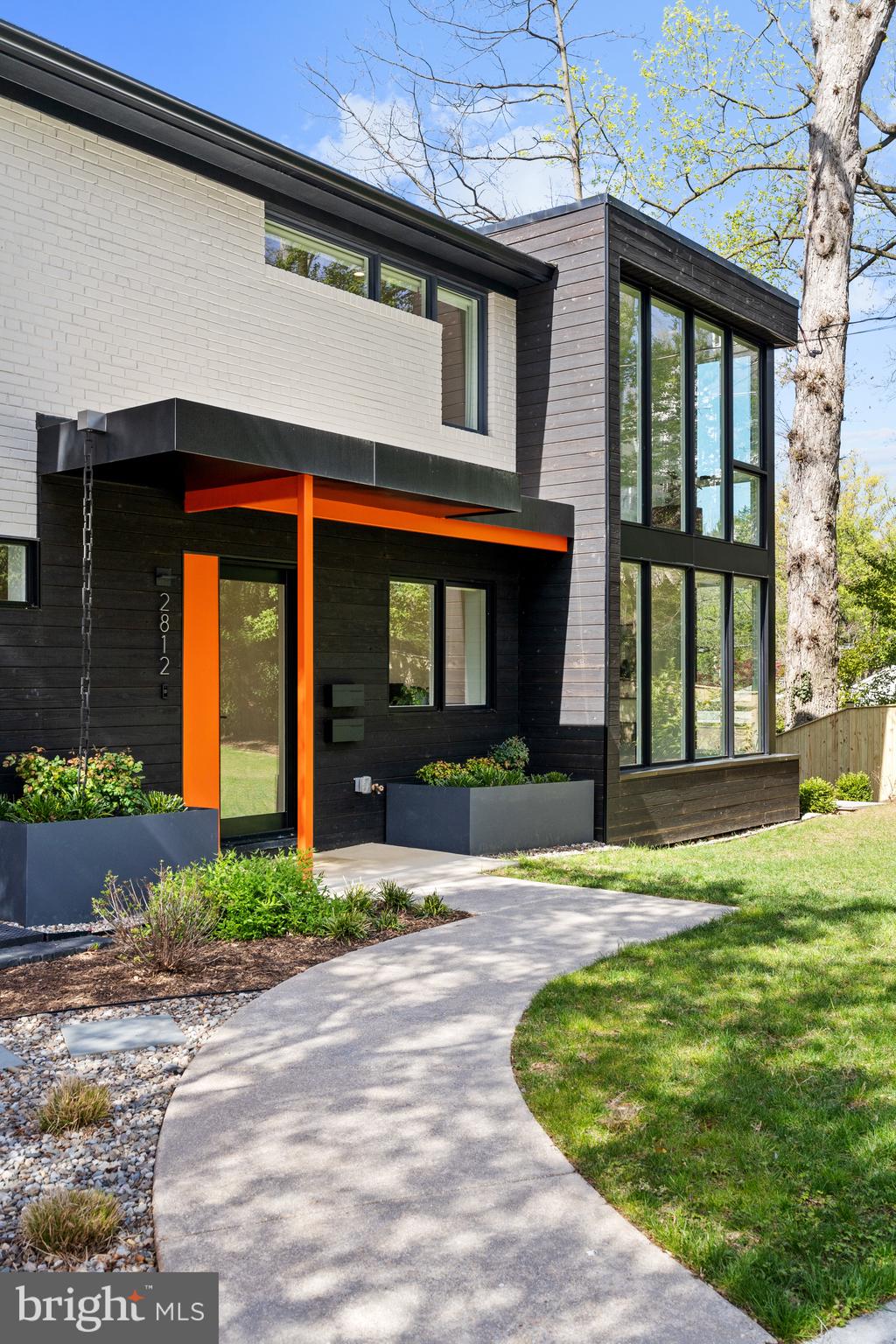WOODLEY PARK - Residential