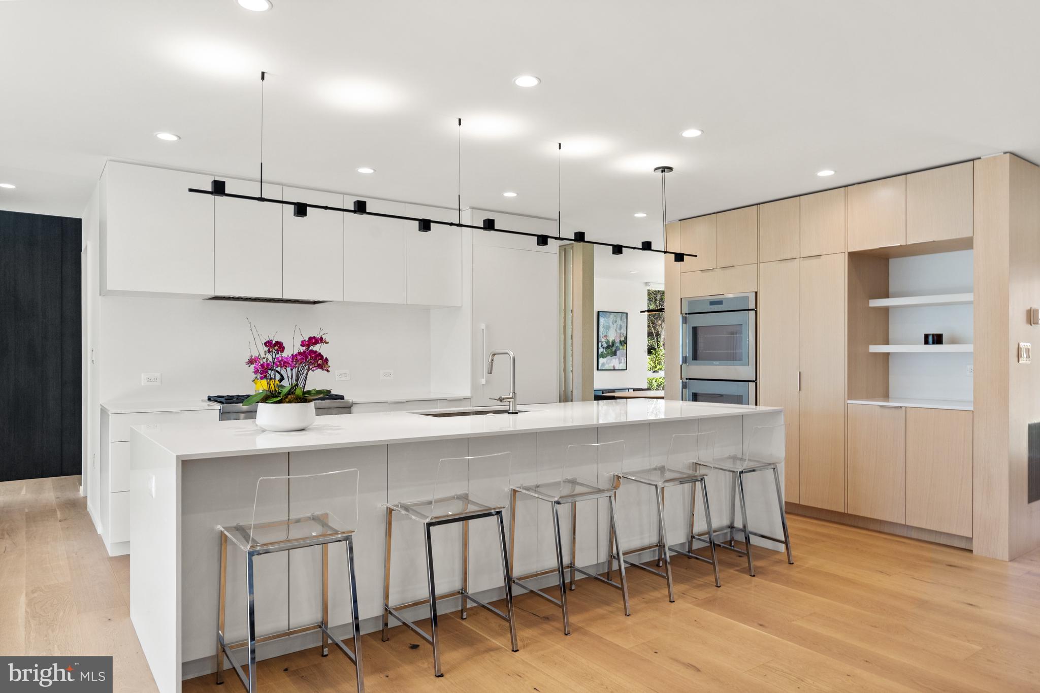 WOODLEY PARK - Residential