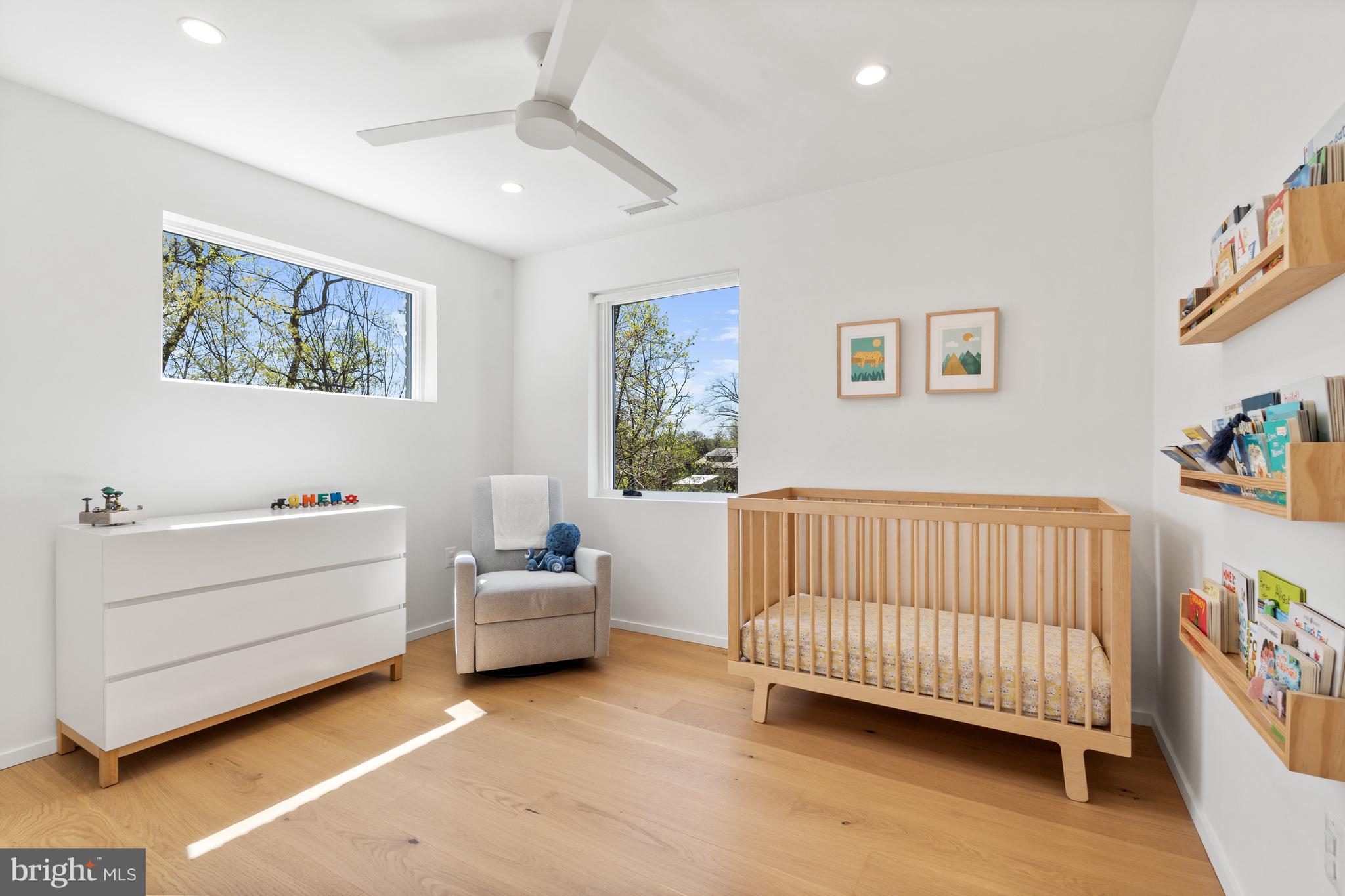WOODLEY PARK - Residential