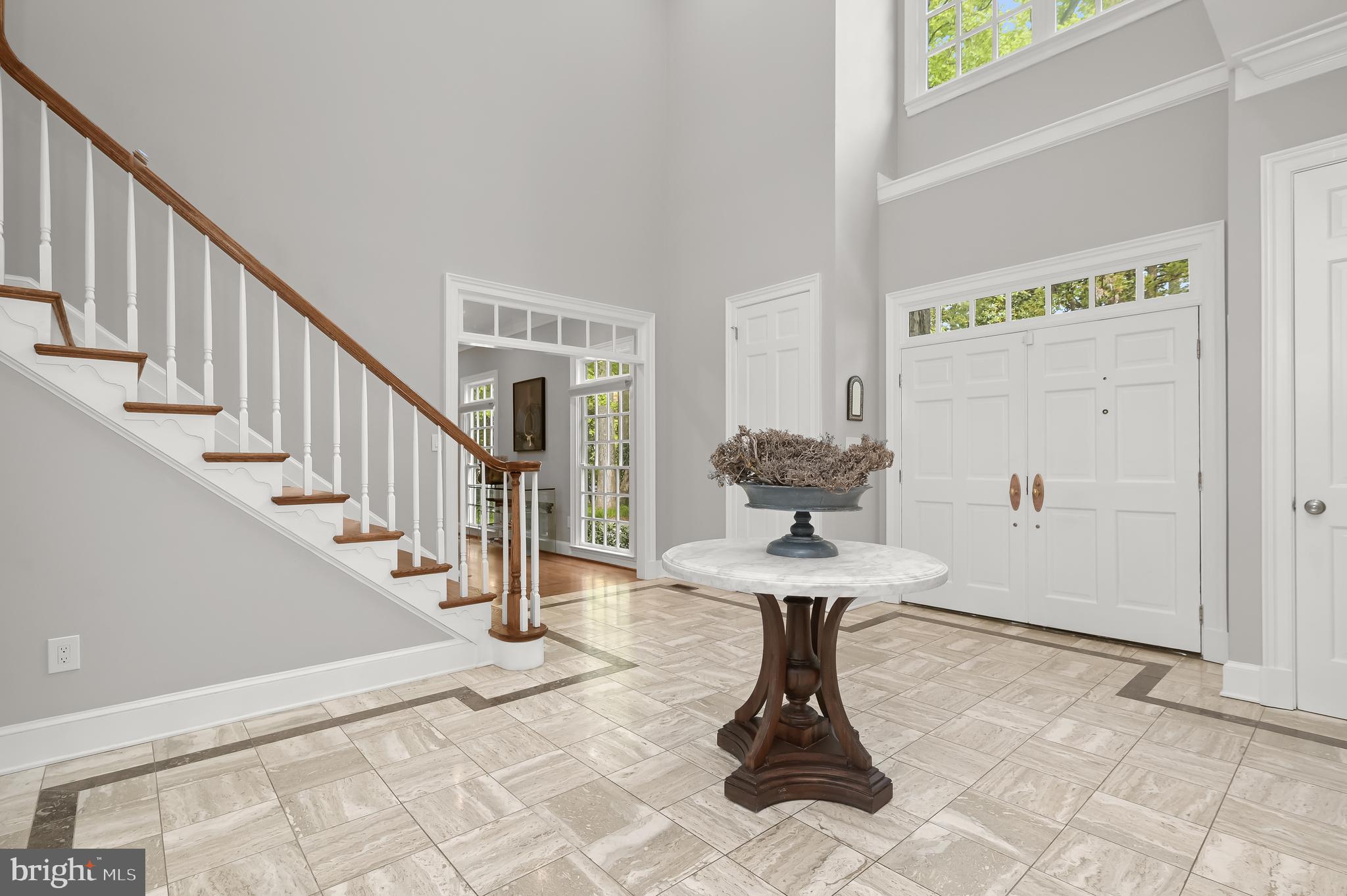 BRADLEY HILLS GROVE - Residential