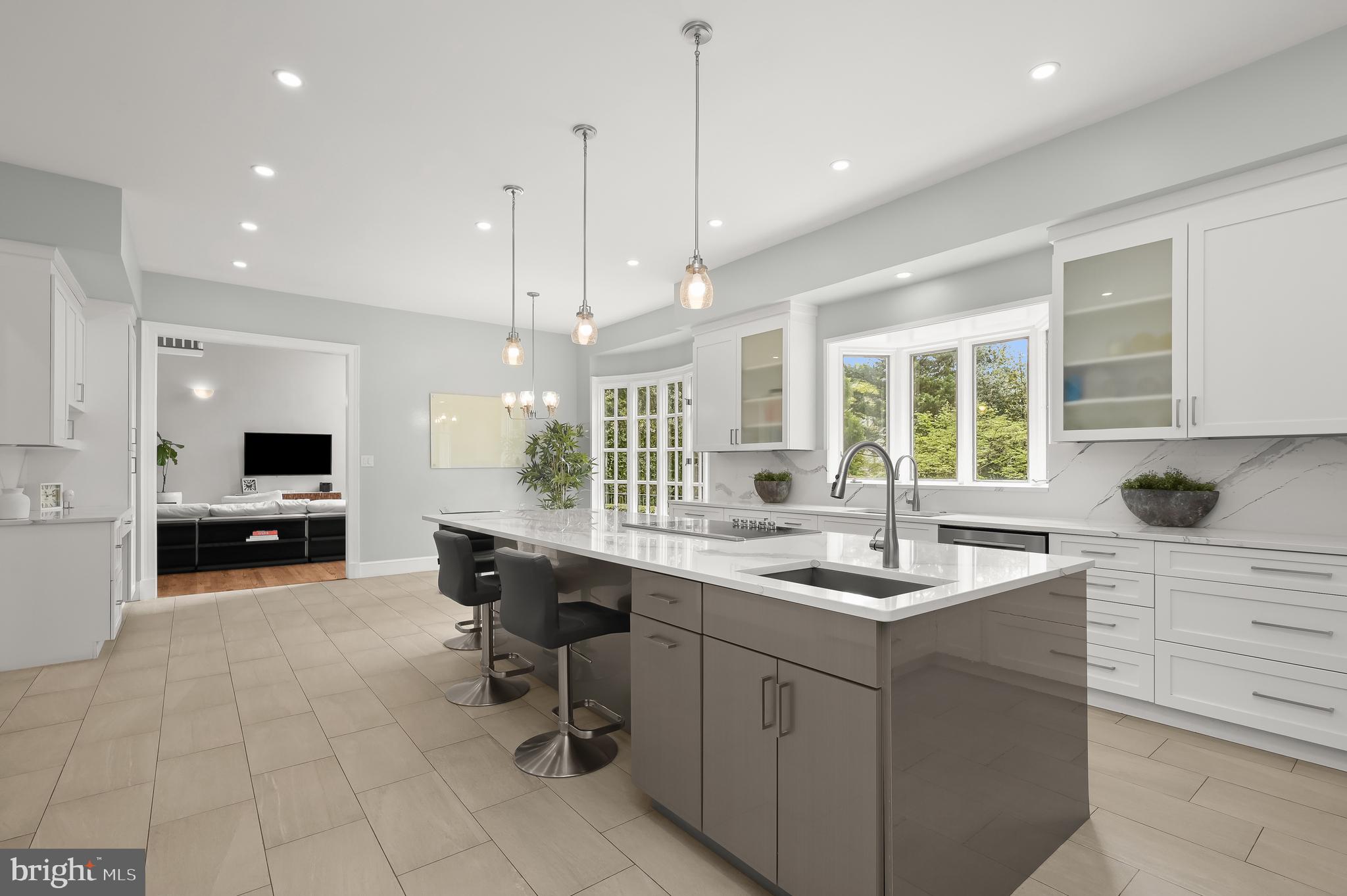 BRADLEY HILLS GROVE - Residential