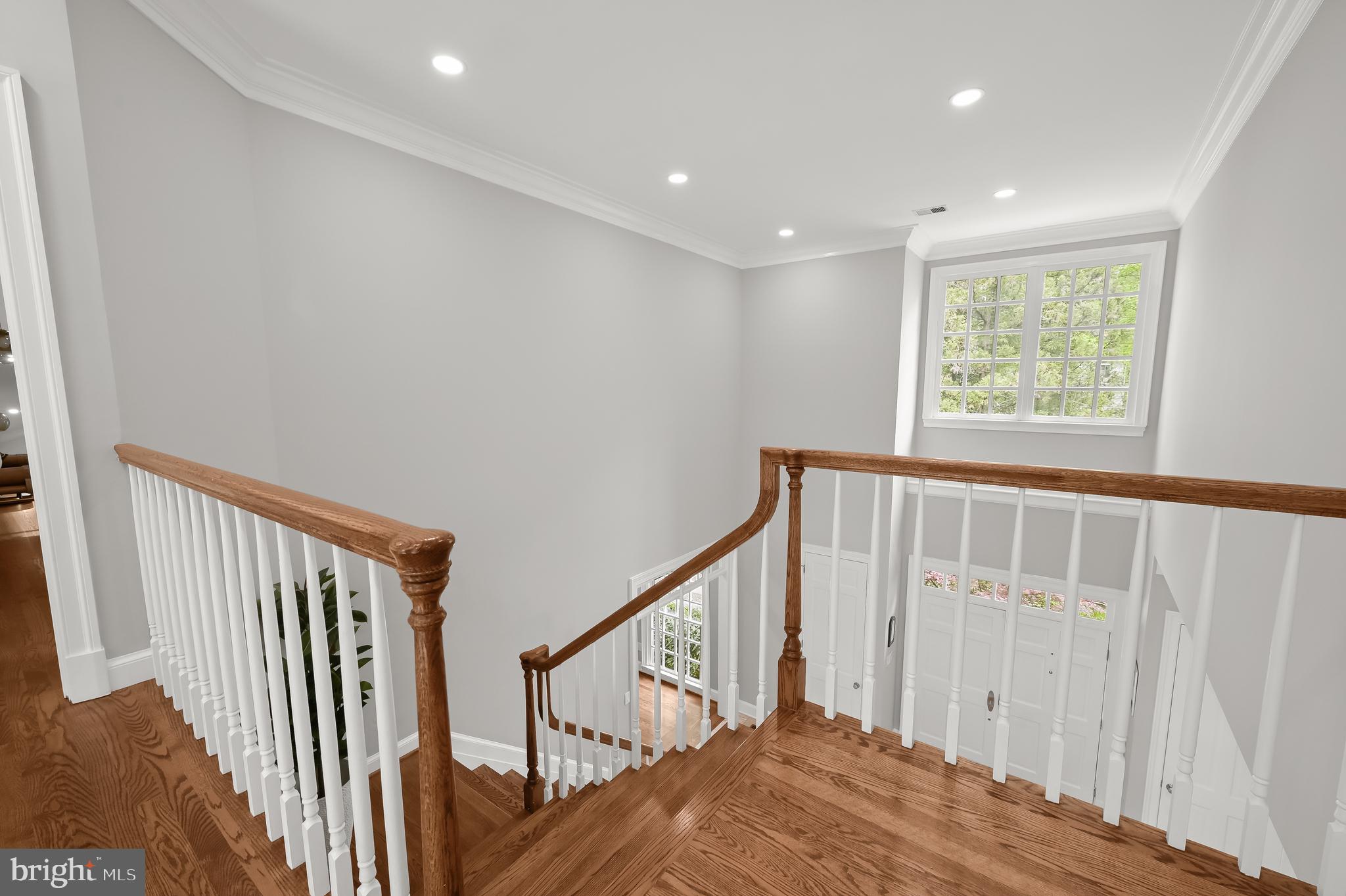 BRADLEY HILLS GROVE - Residential