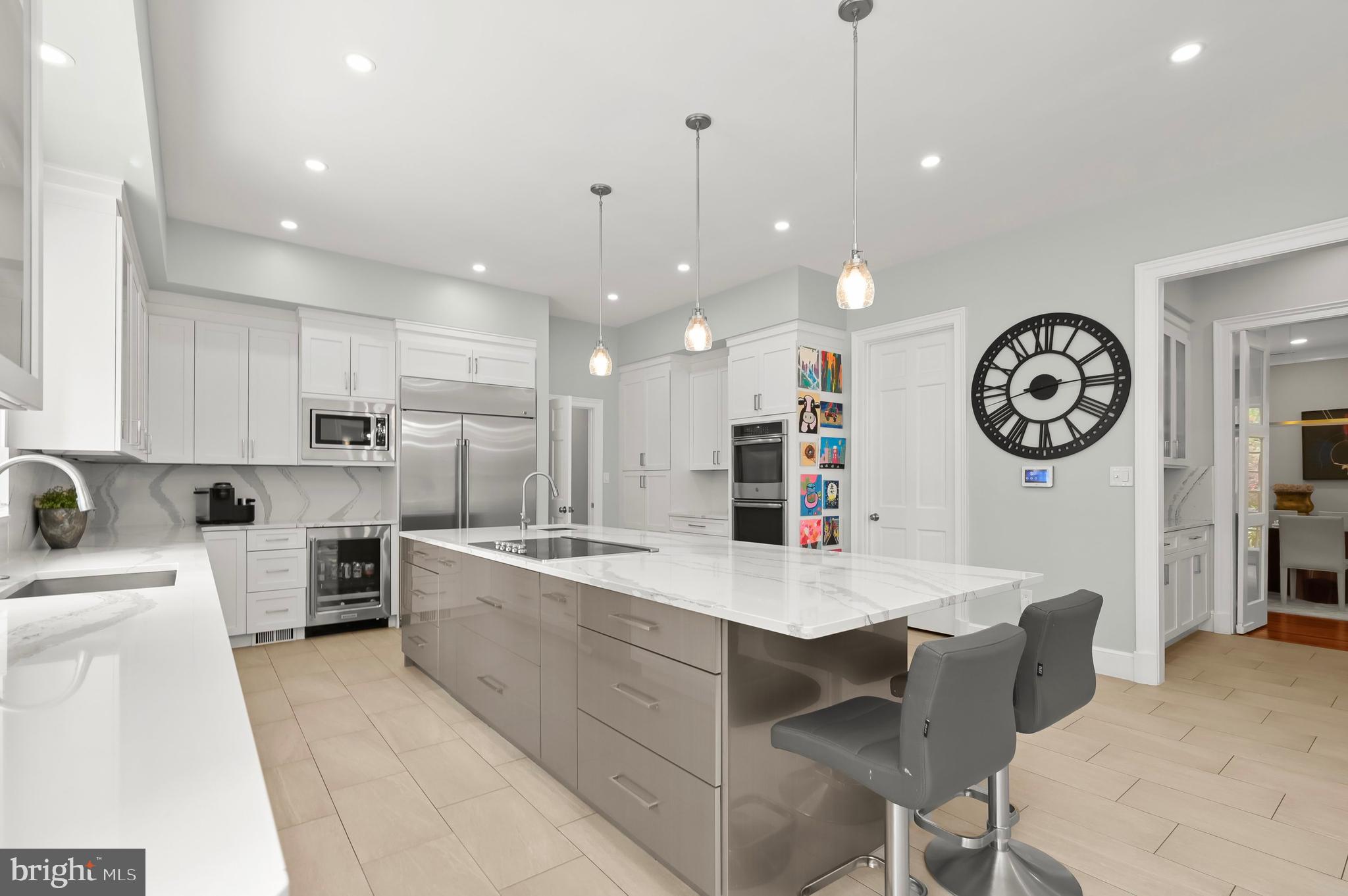 BRADLEY HILLS GROVE - Residential