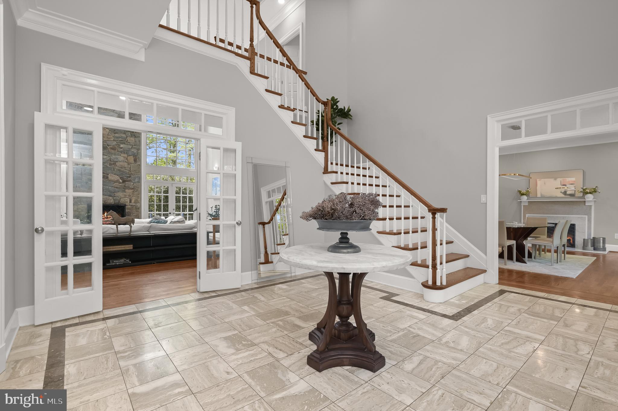 BRADLEY HILLS GROVE - Residential