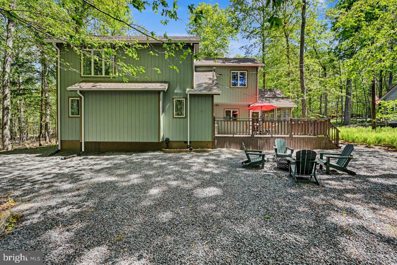 ARROWHEAD LAKE - Residential
