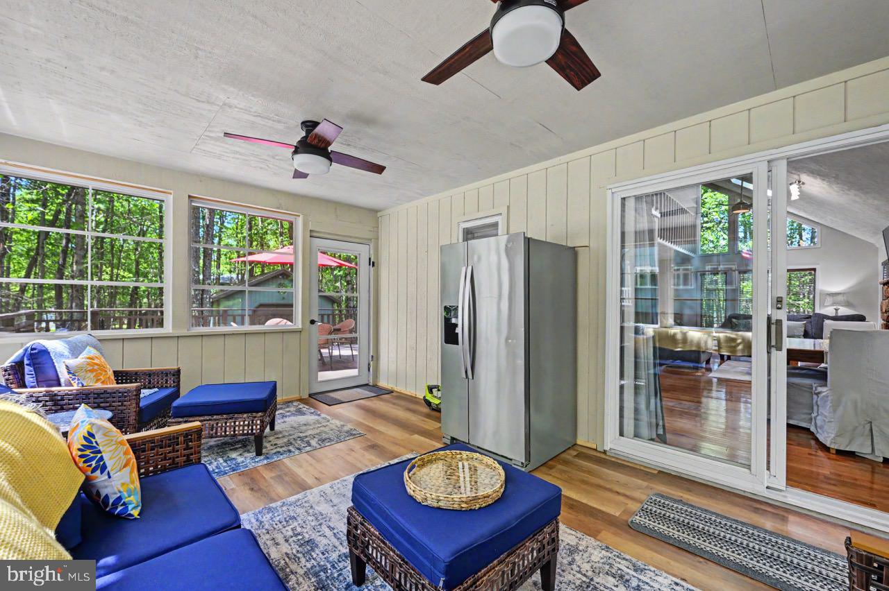 ARROWHEAD LAKE - Residential