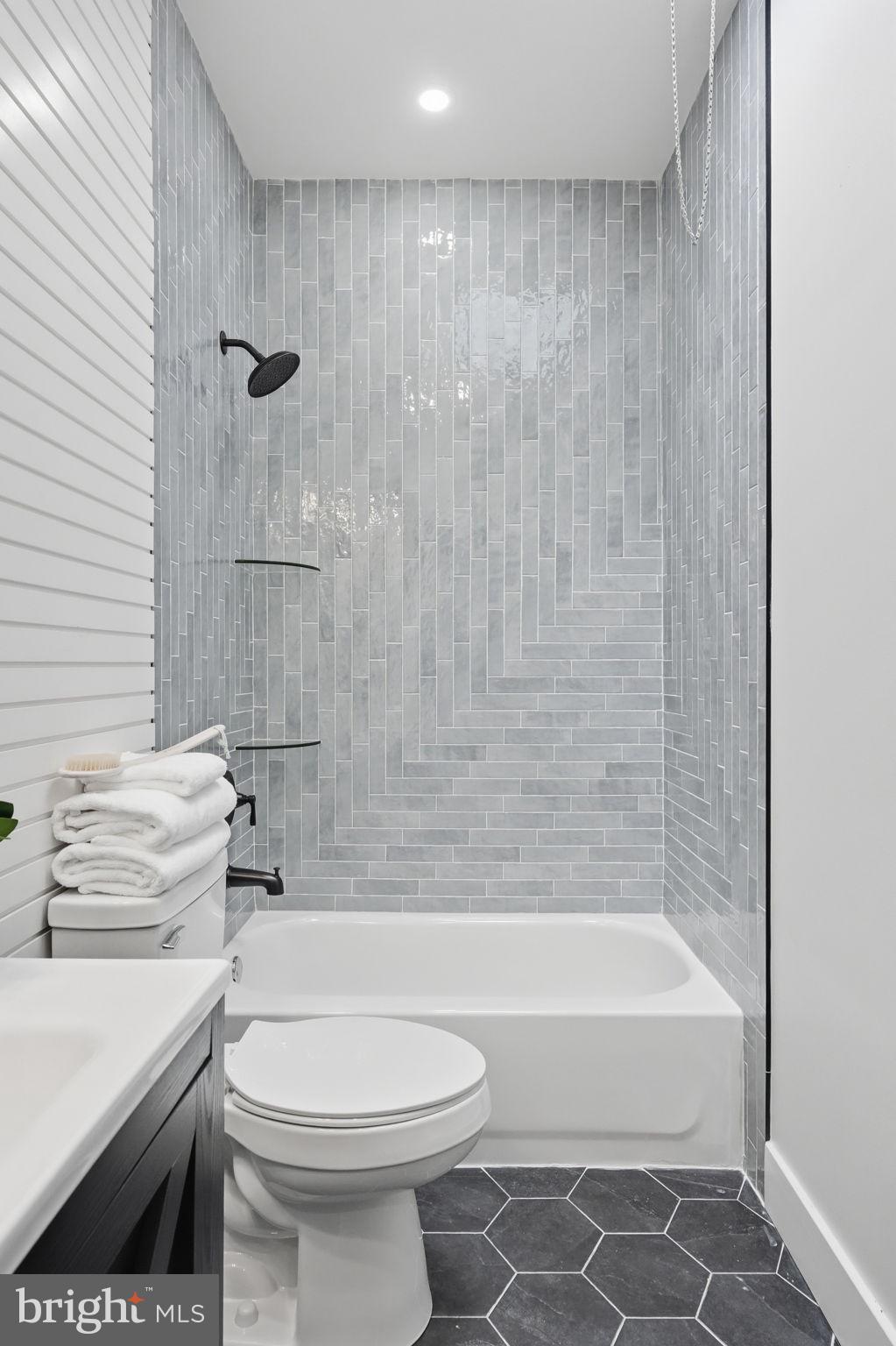 COBBS CREEK - Residential