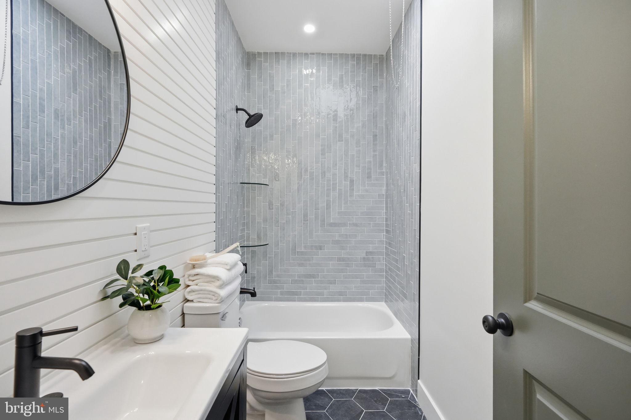 COBBS CREEK - Residential