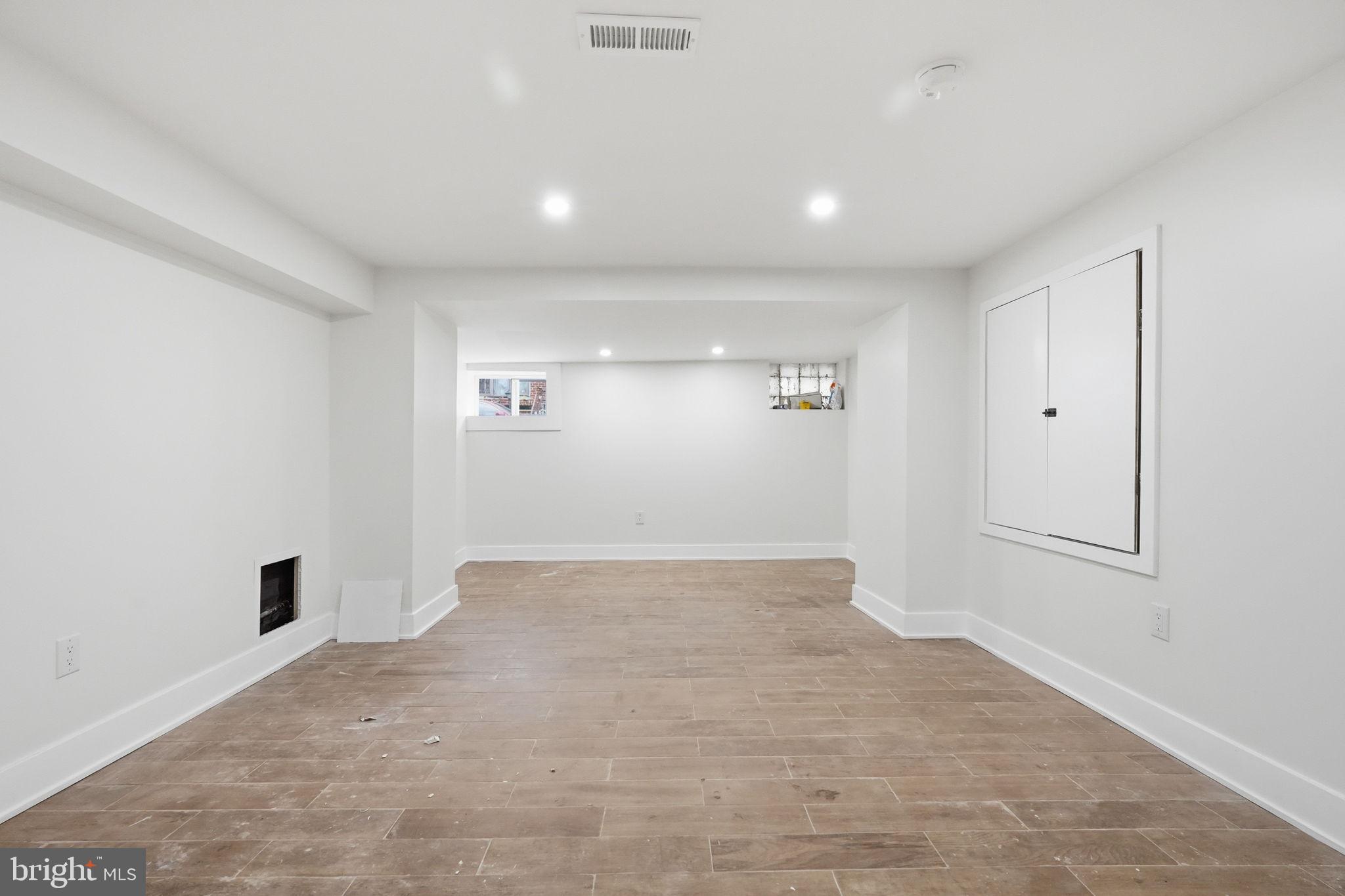 COBBS CREEK - Residential
