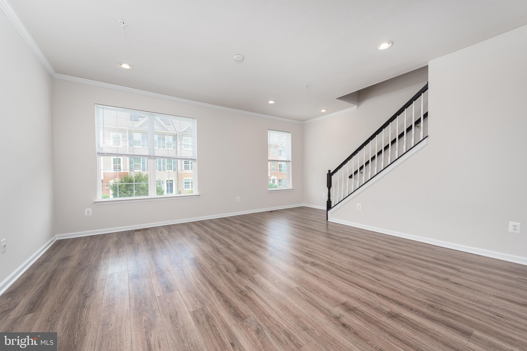 DORCHESTER VIEW - Residential