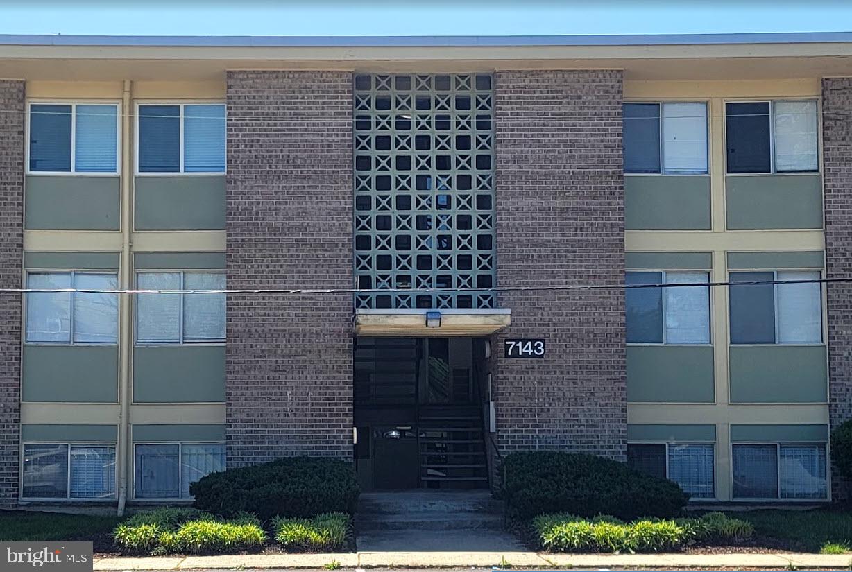 HOLLY HILL CONDOMINIUMS - Residential