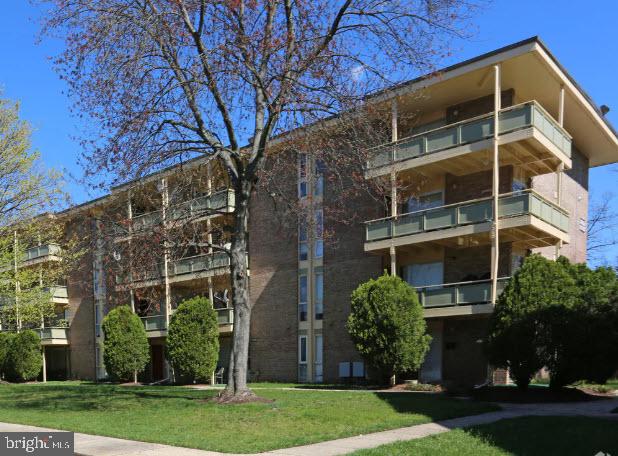 HOLLY HILL CONDOMINIUMS - Residential