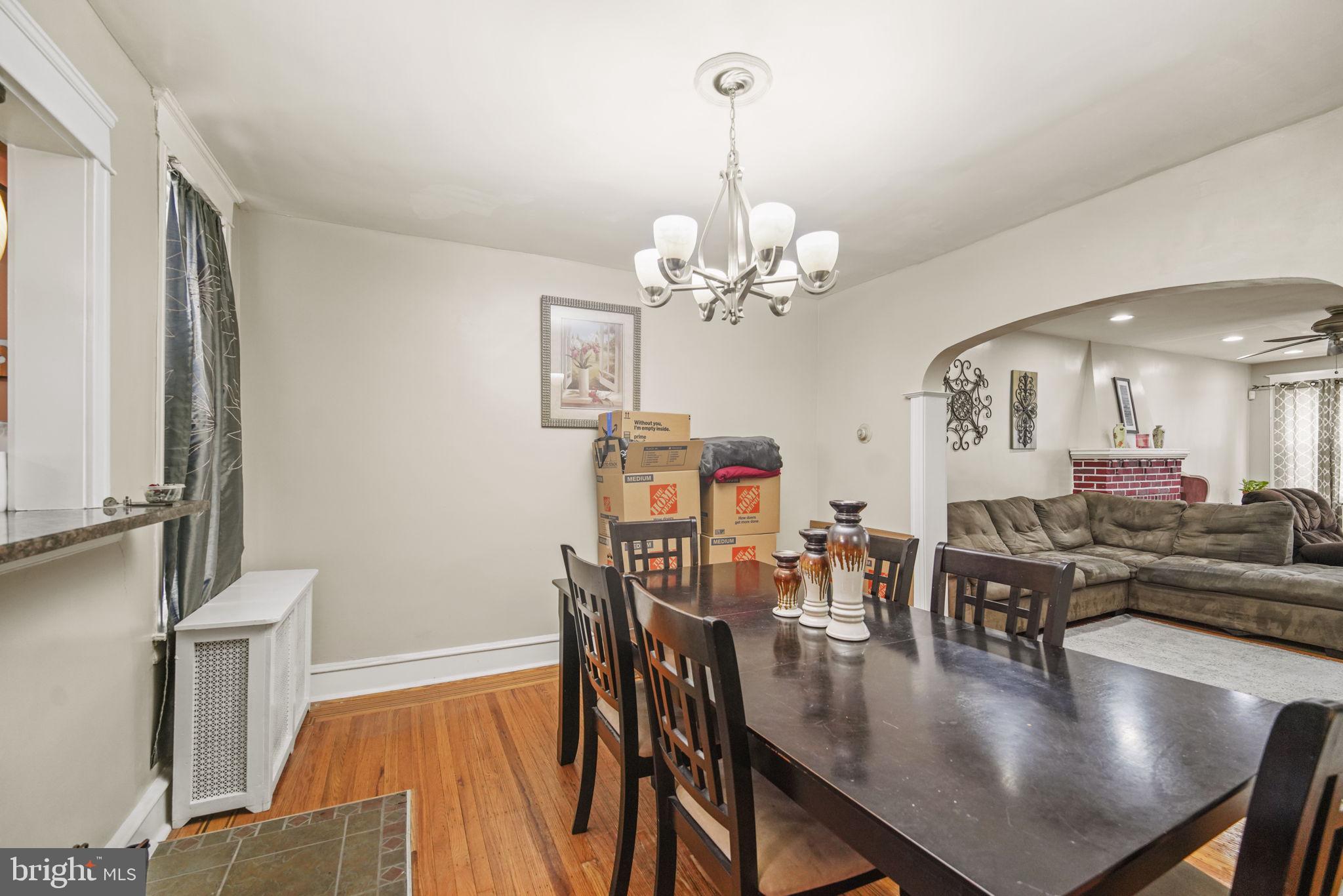 OXFORD CIRCLE - Residential