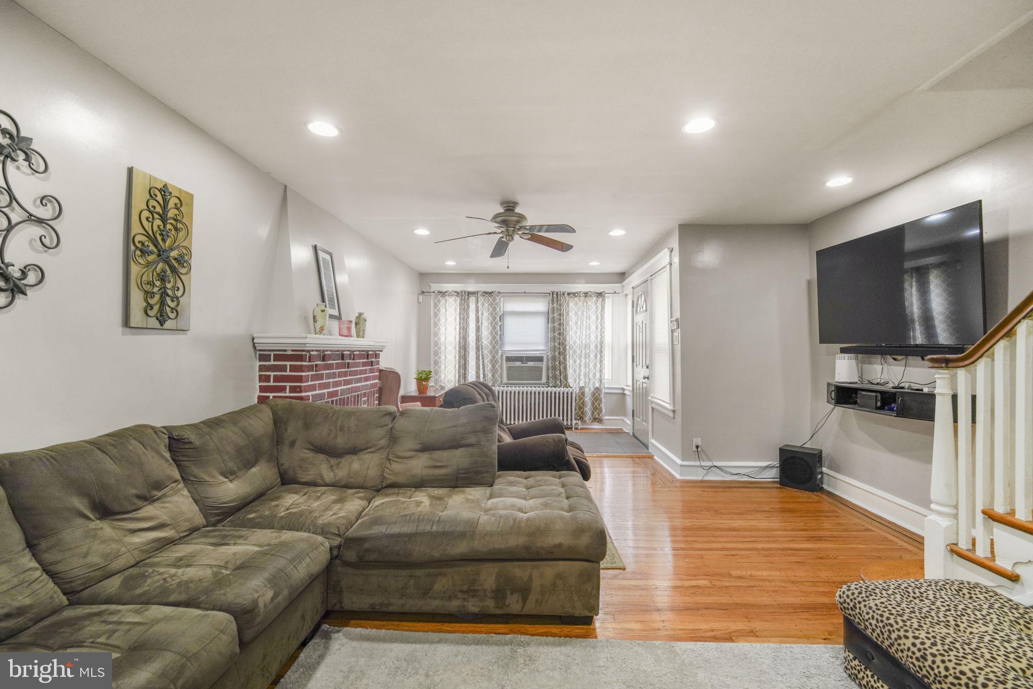 OXFORD CIRCLE - Residential