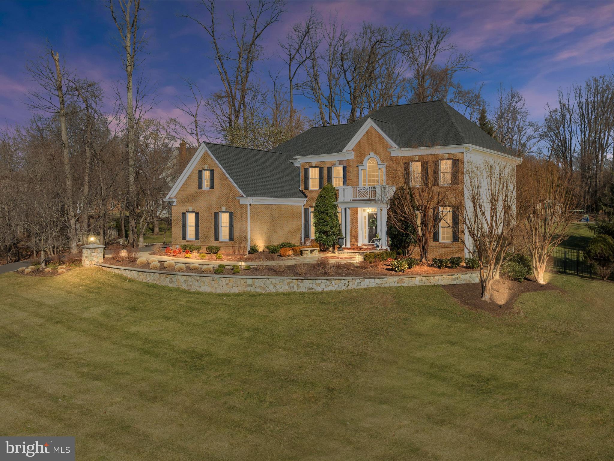 CARIS GLENNE - Residential