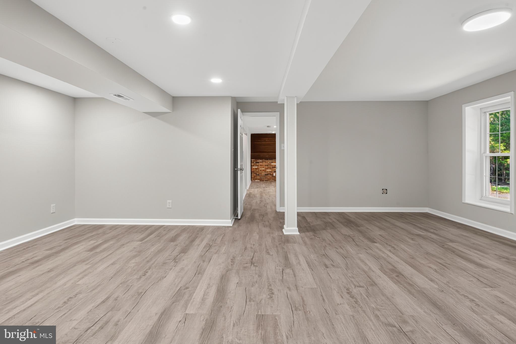 PROMONTORY OAKS - Residential