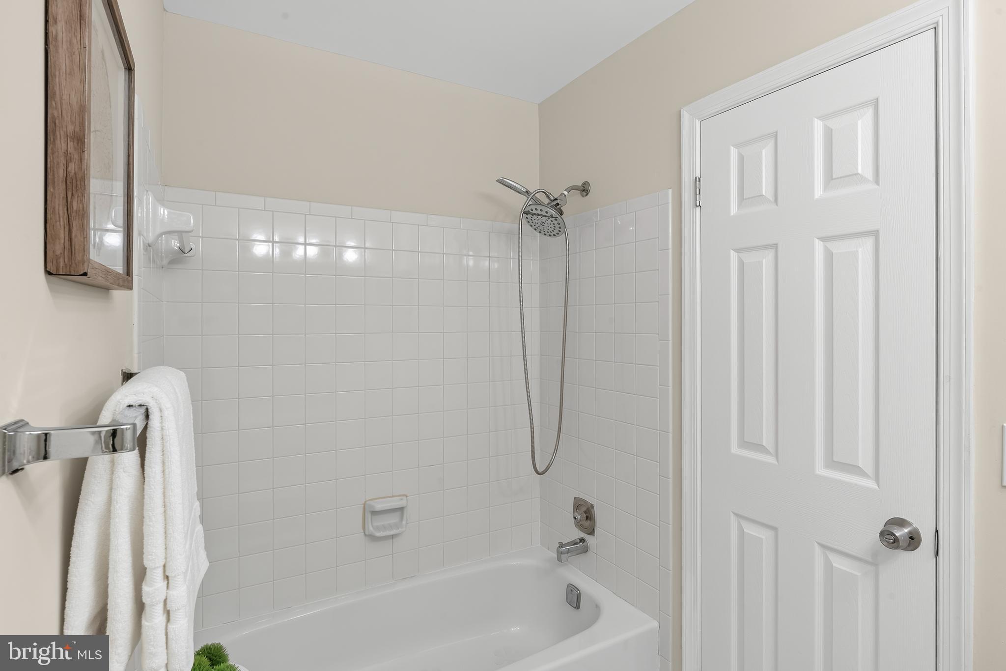 PROMONTORY OAKS - Residential