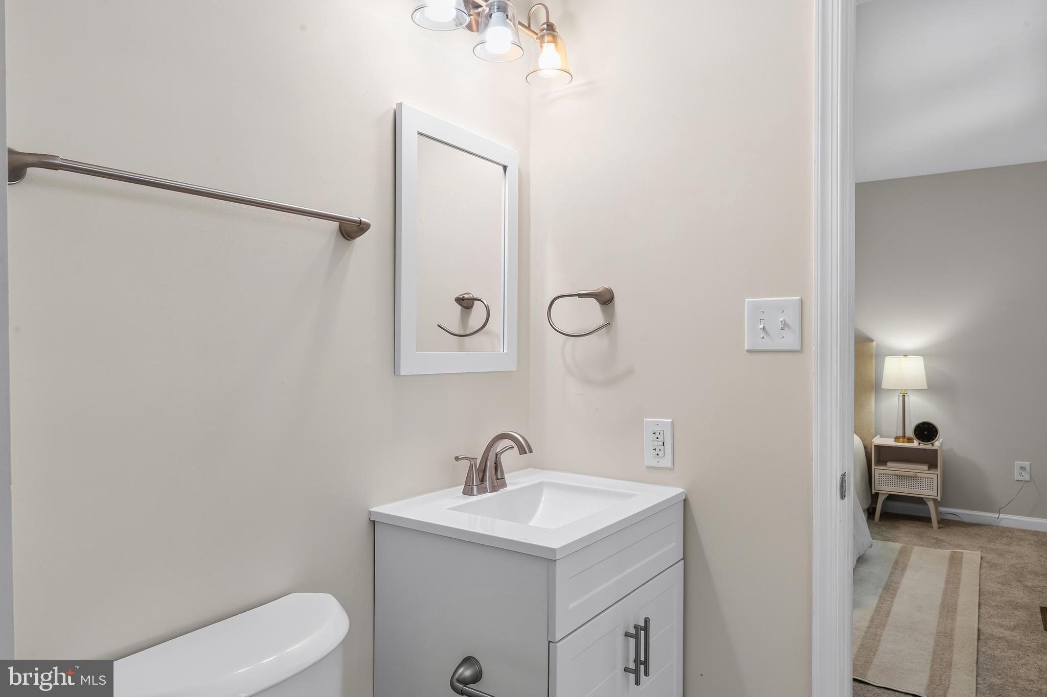 PROMONTORY OAKS - Residential