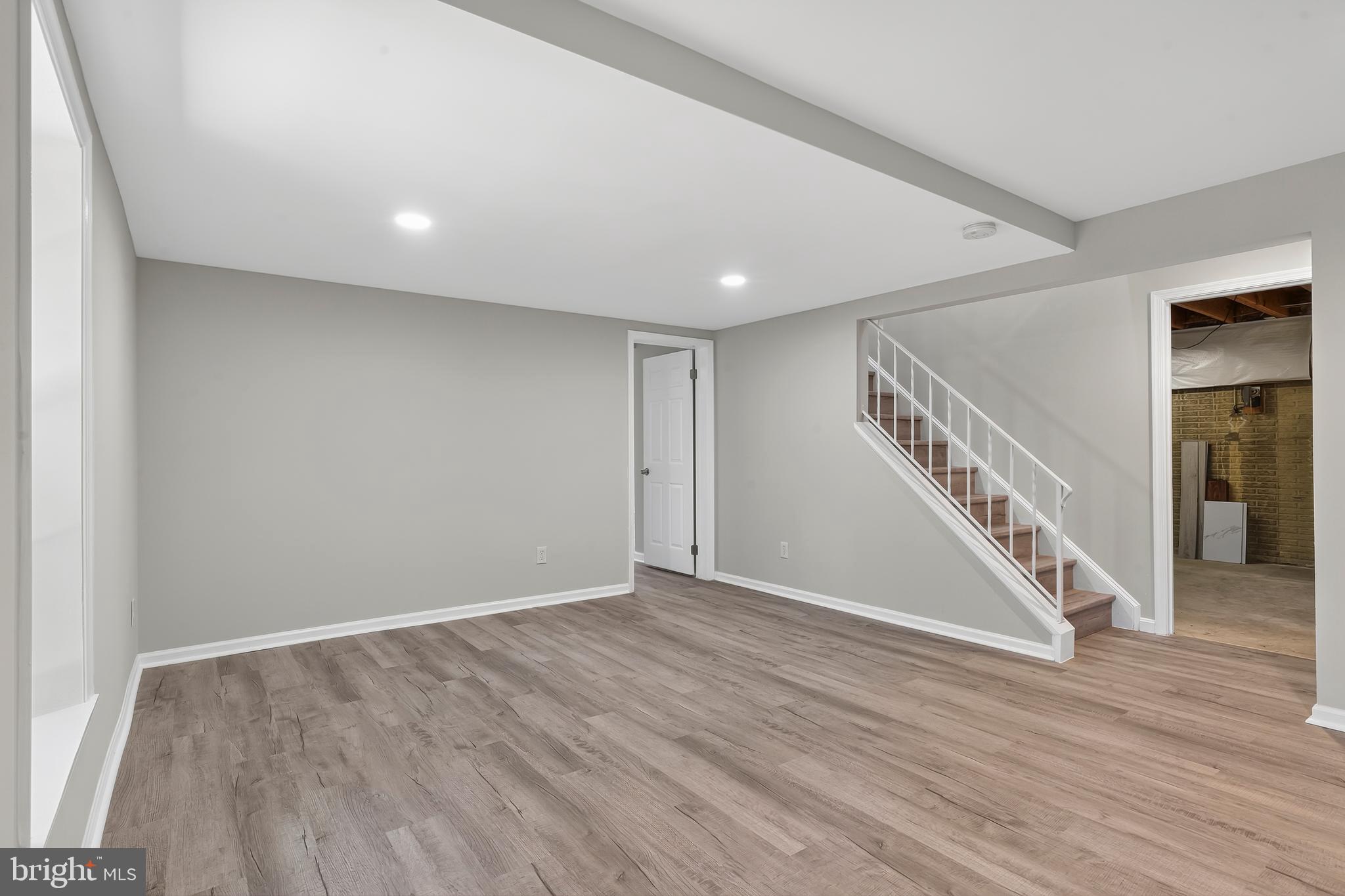 PROMONTORY OAKS - Residential