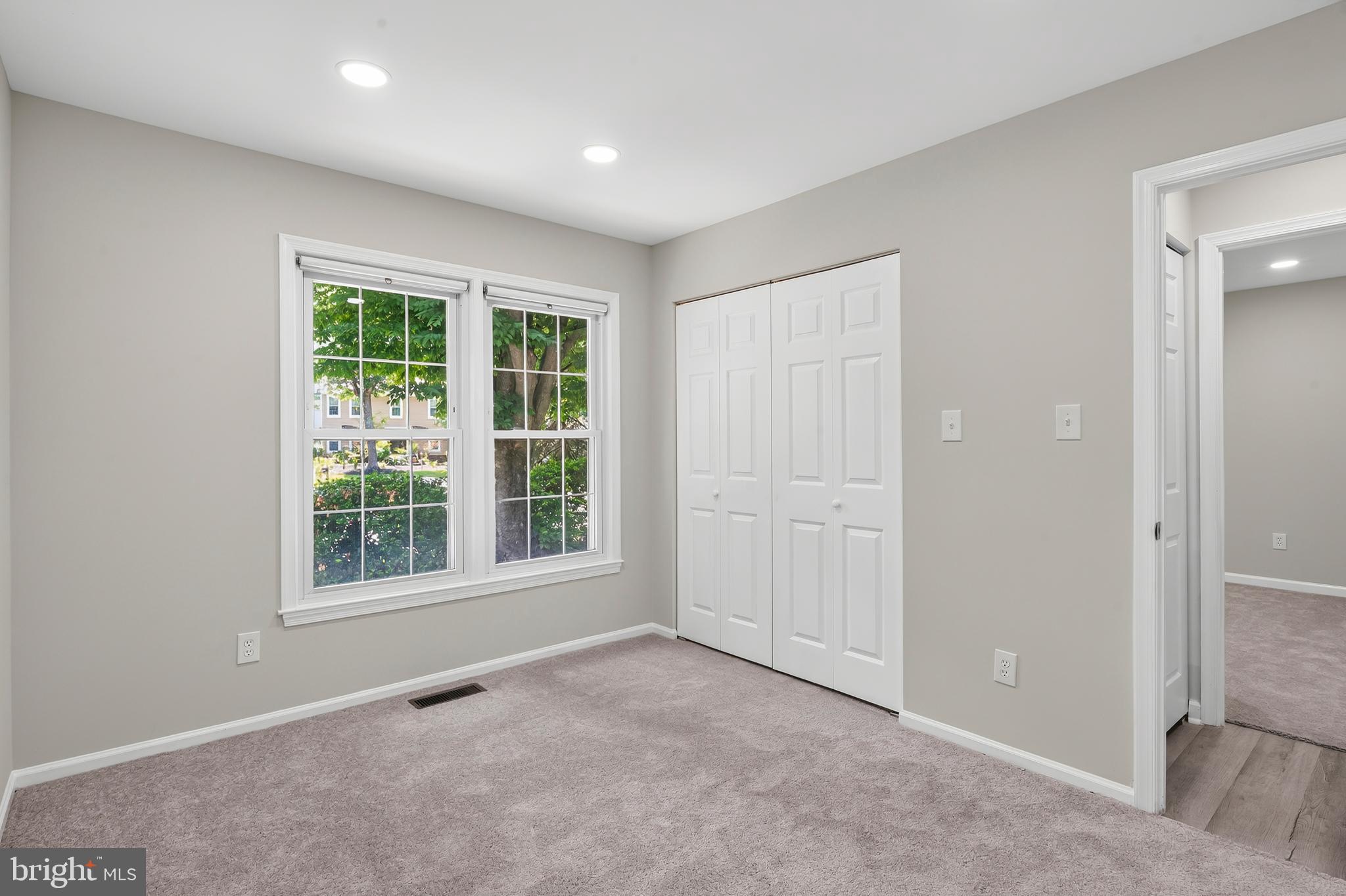PROMONTORY OAKS - Residential