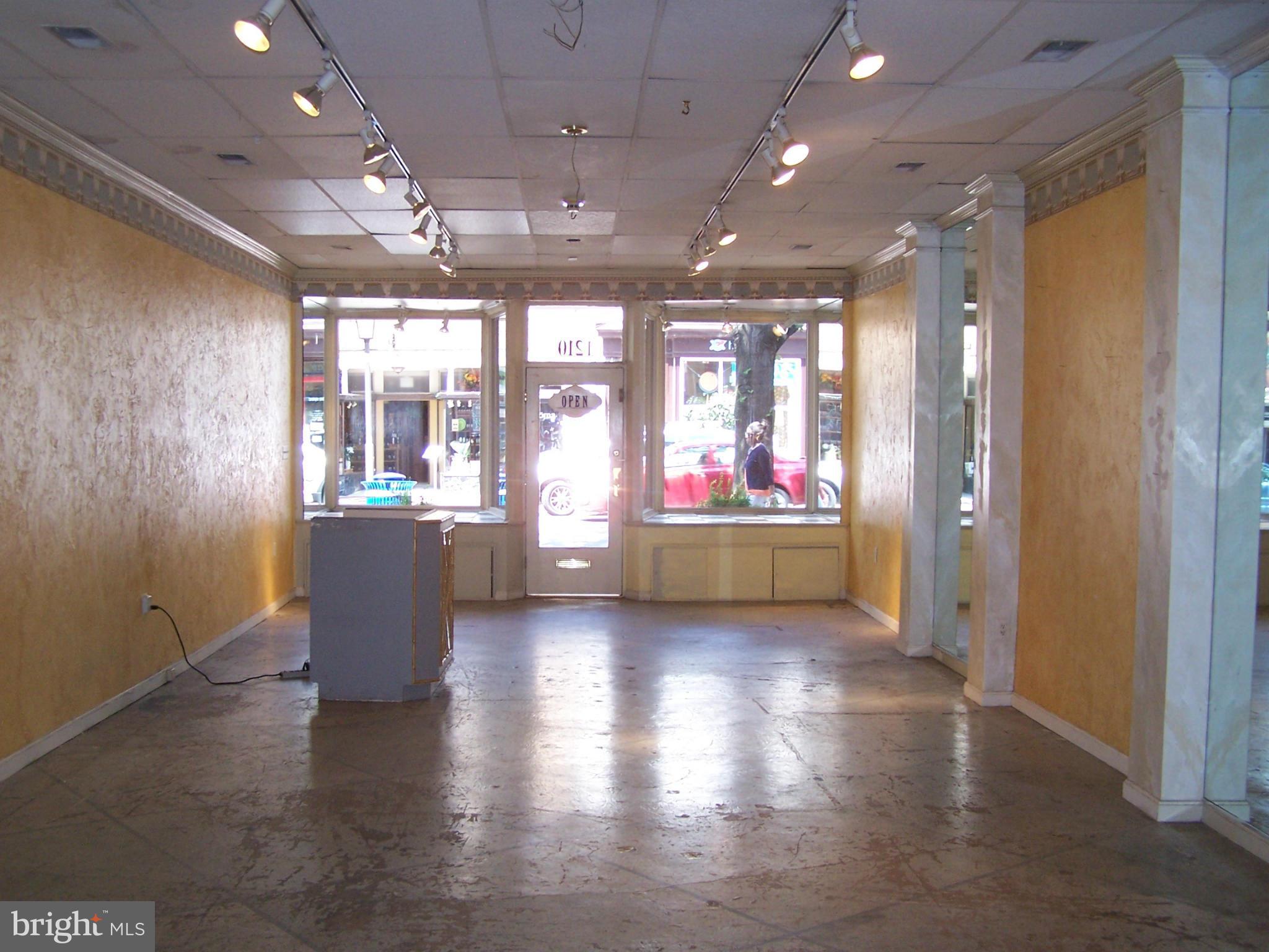 OLD TOWN ALEXANDRIA - Commercial Sale