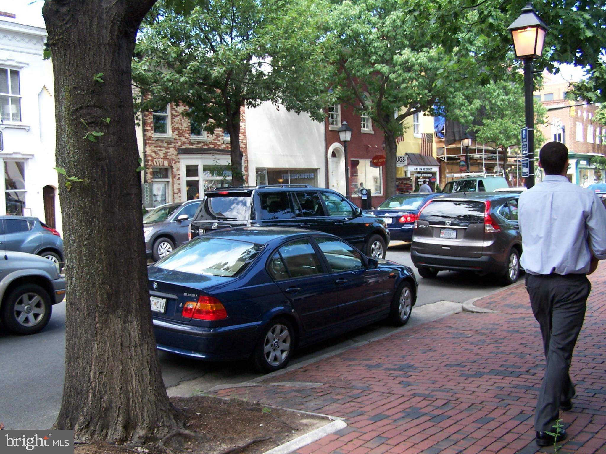 OLD TOWN ALEXANDRIA - Commercial Sale
