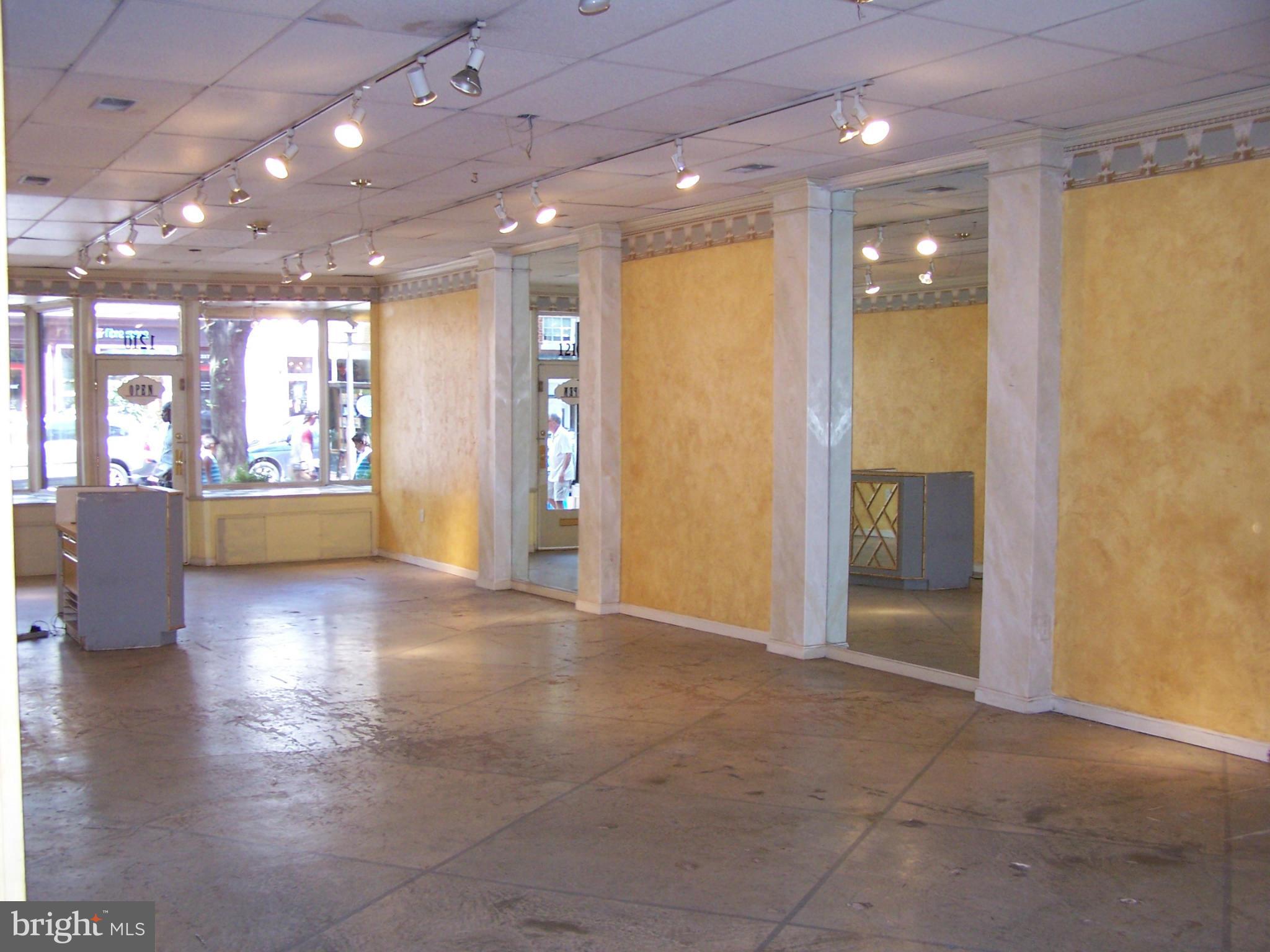 OLD TOWN ALEXANDRIA - Commercial Sale