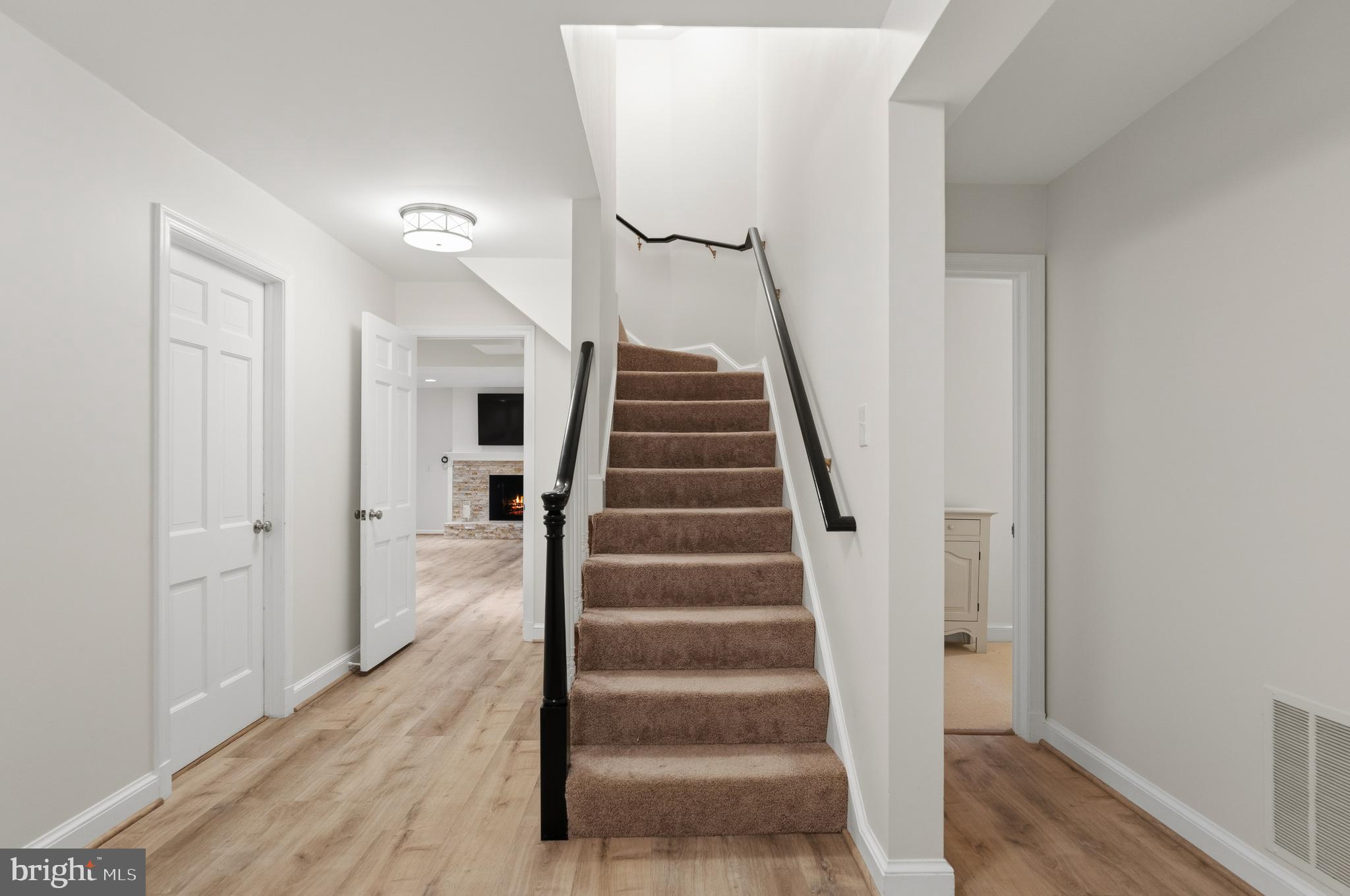 BANNOCKBURN ESTATES - Residential