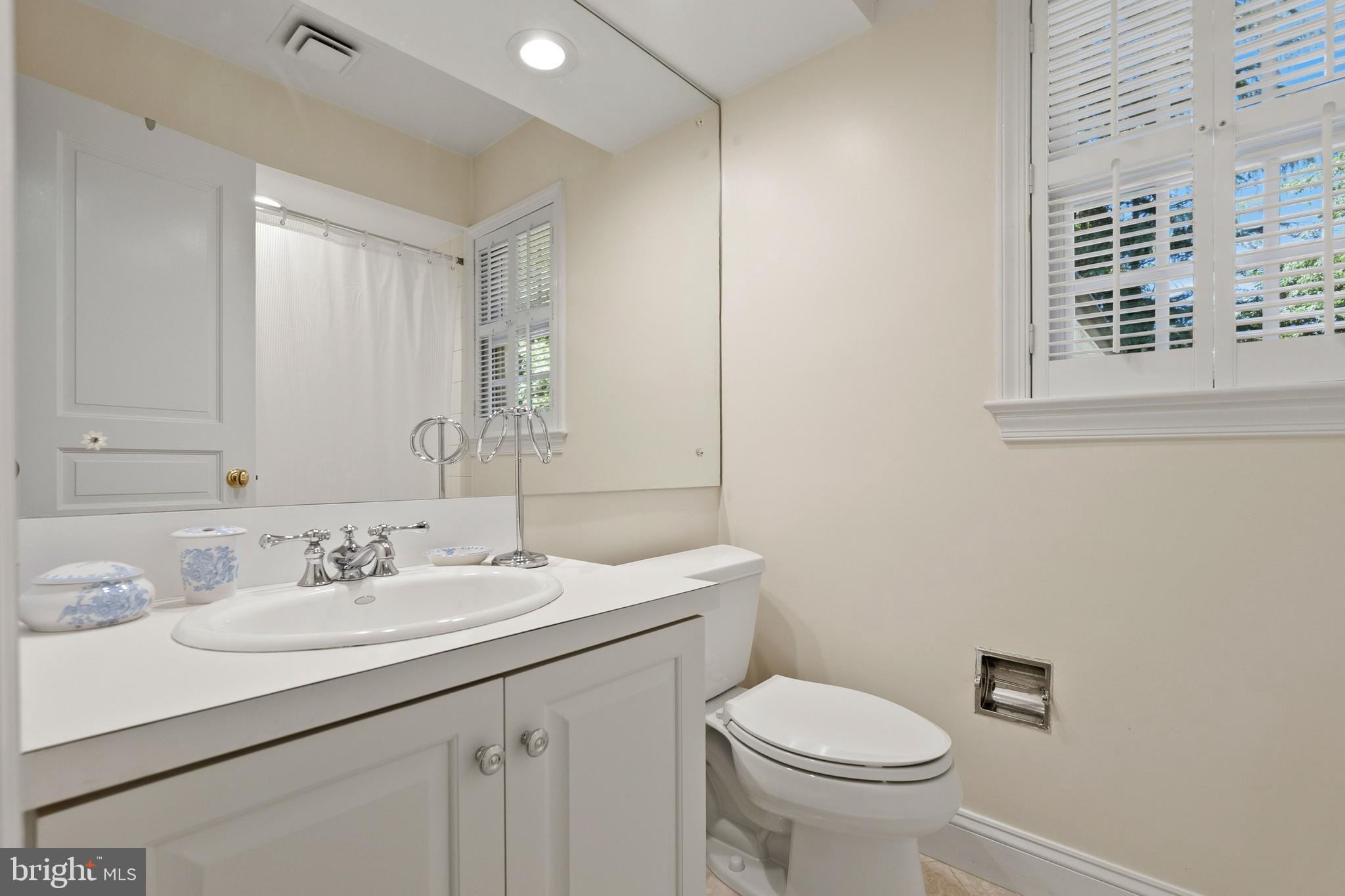BANNOCKBURN ESTATES - Residential