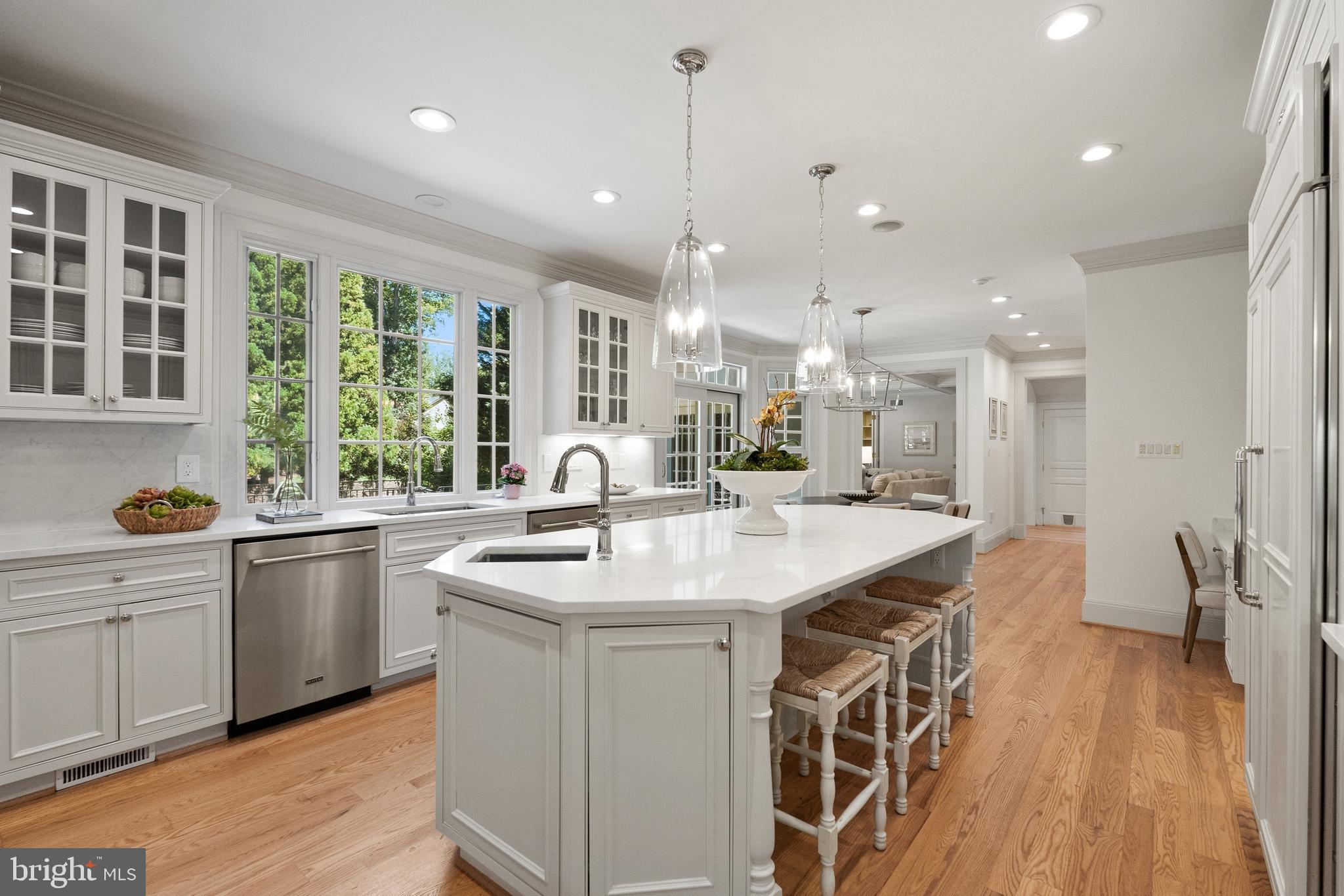 BANNOCKBURN ESTATES - Residential