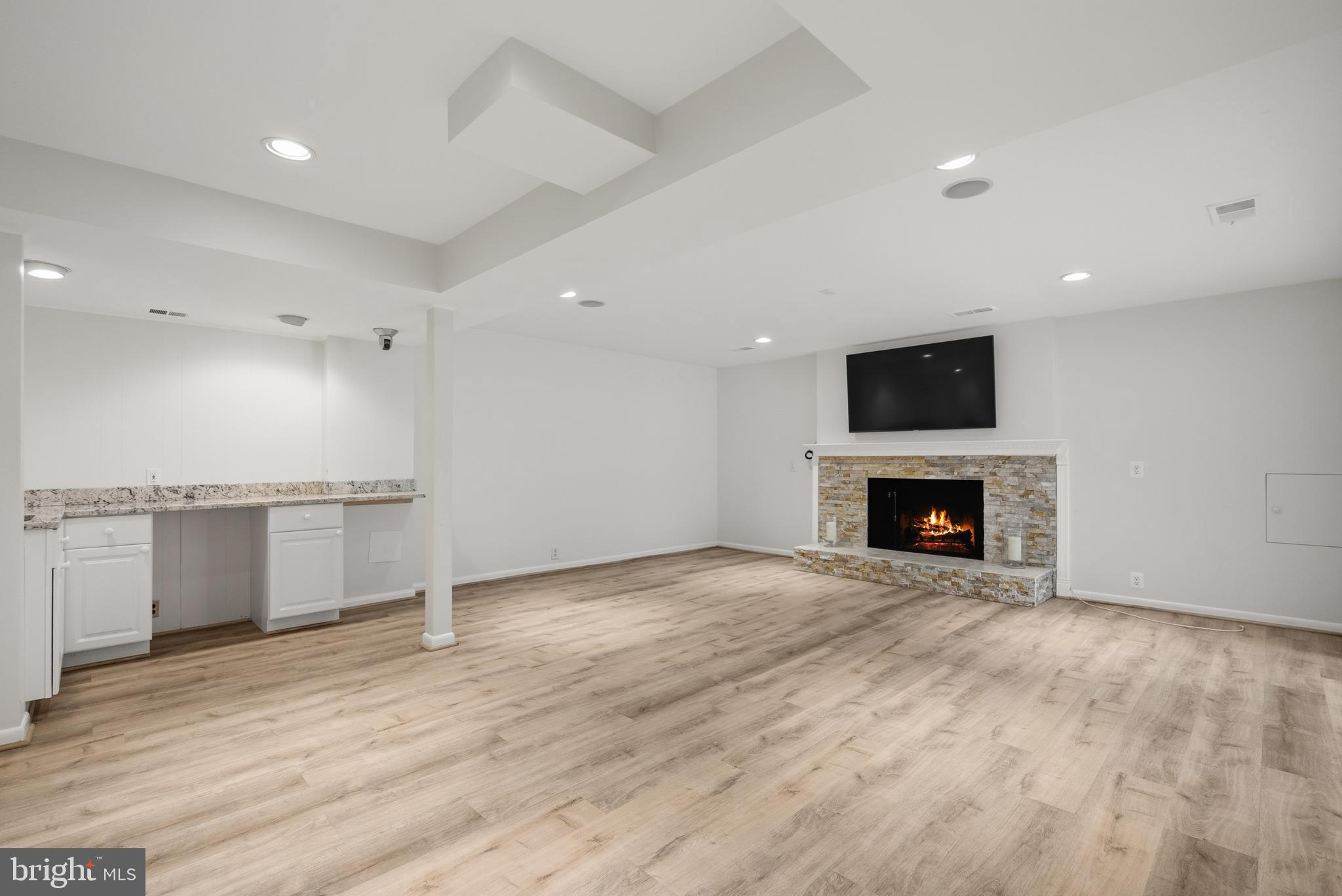 BANNOCKBURN ESTATES - Residential