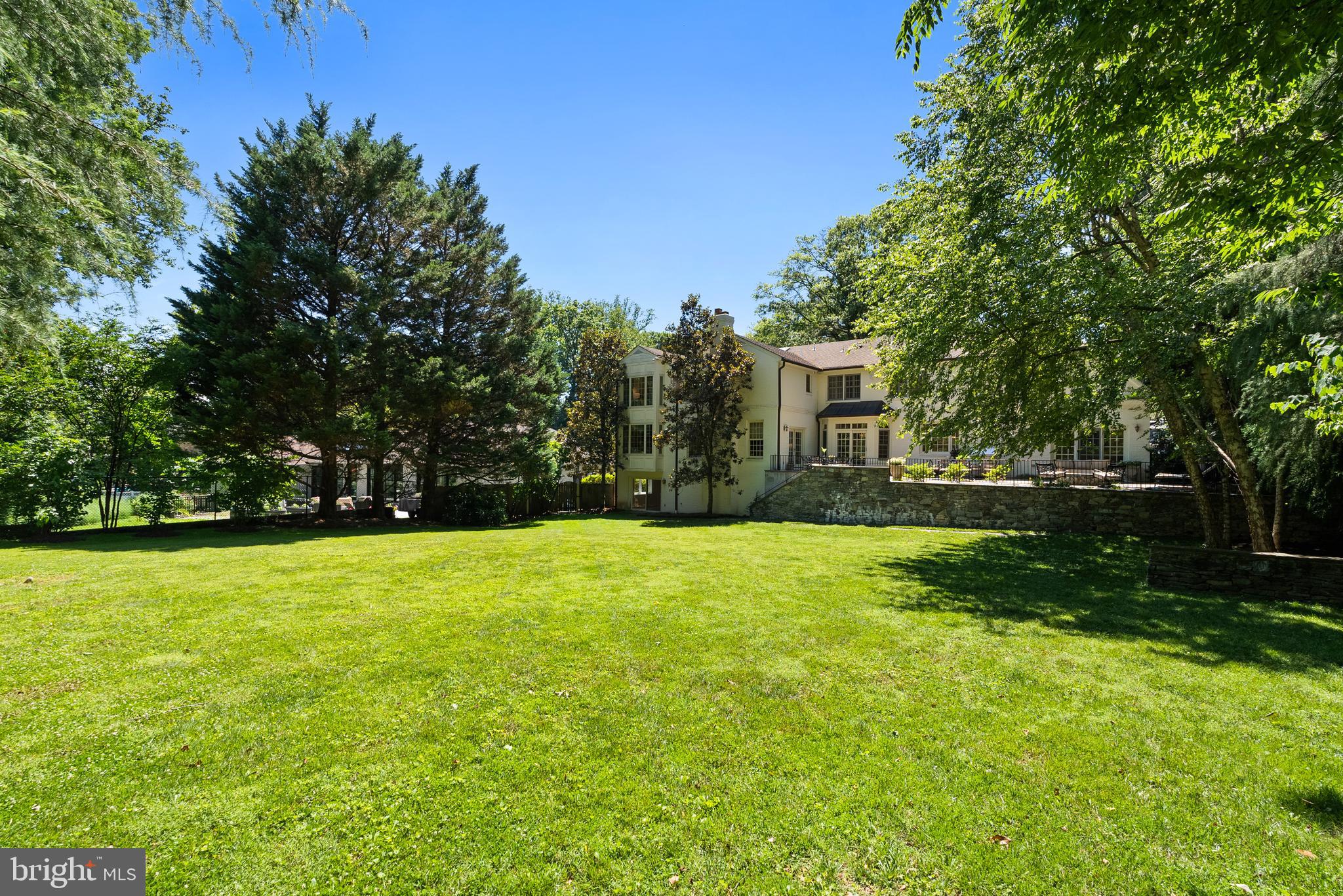BANNOCKBURN ESTATES - Residential