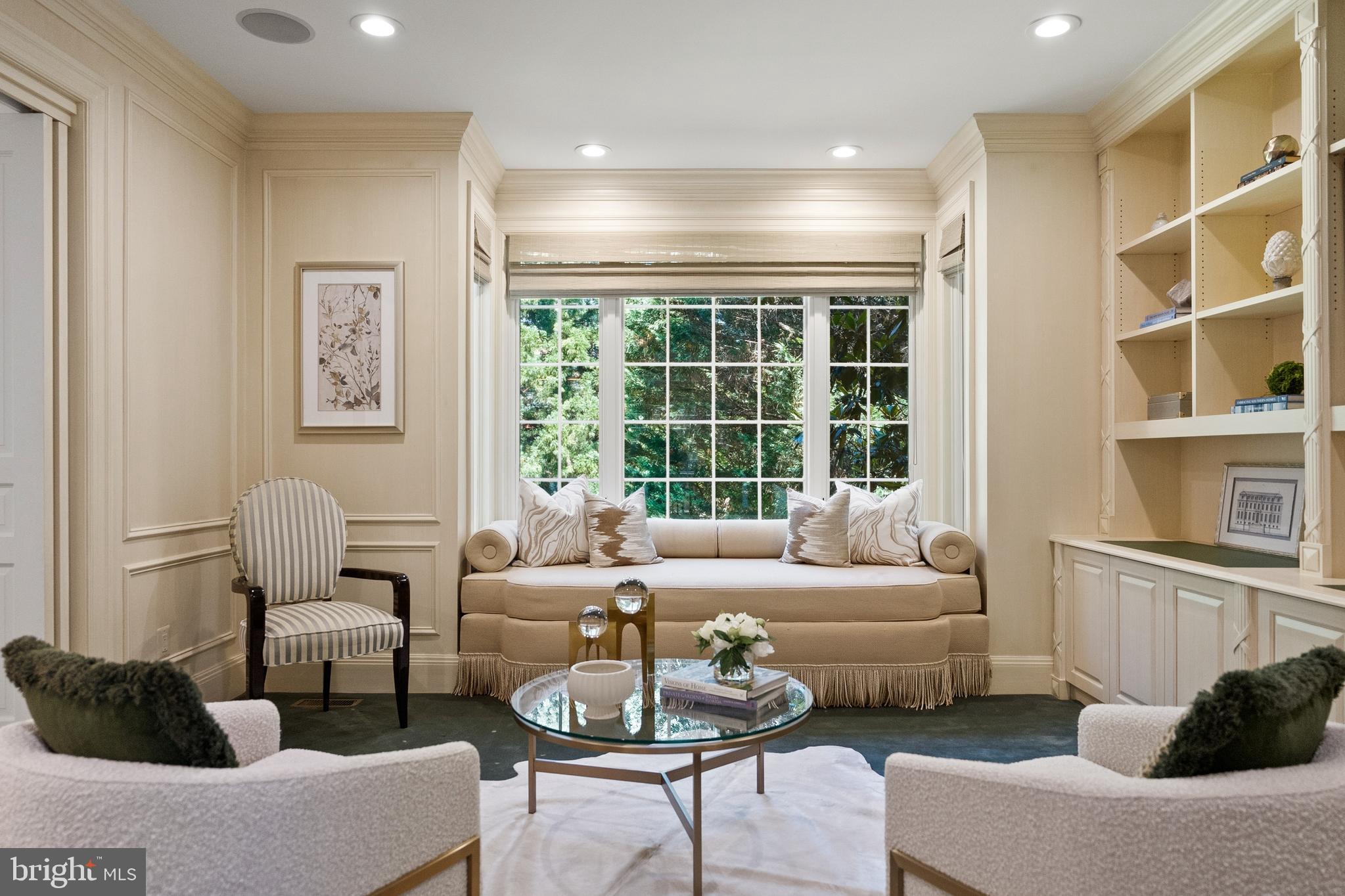 BANNOCKBURN ESTATES - Residential