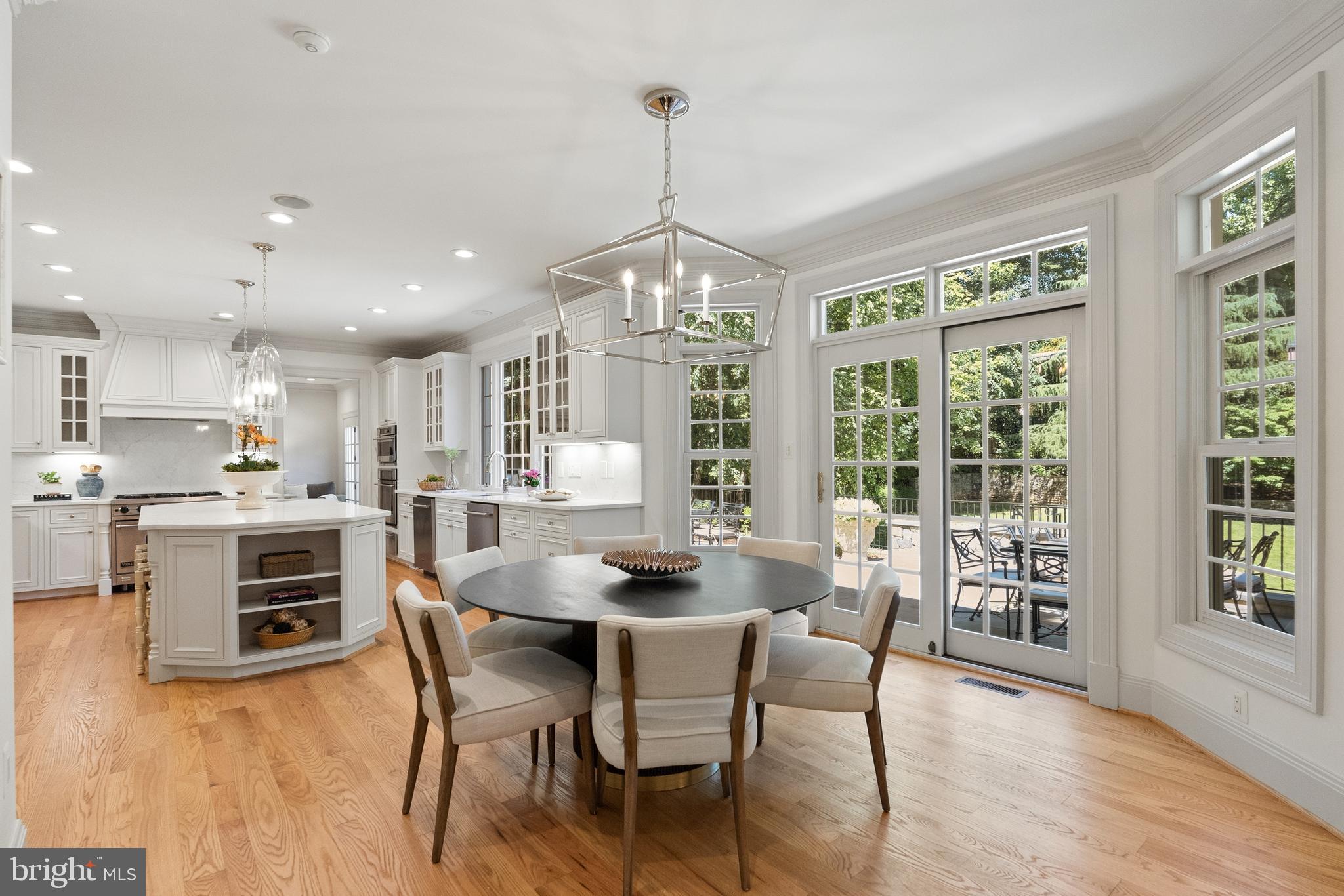 BANNOCKBURN ESTATES - Residential