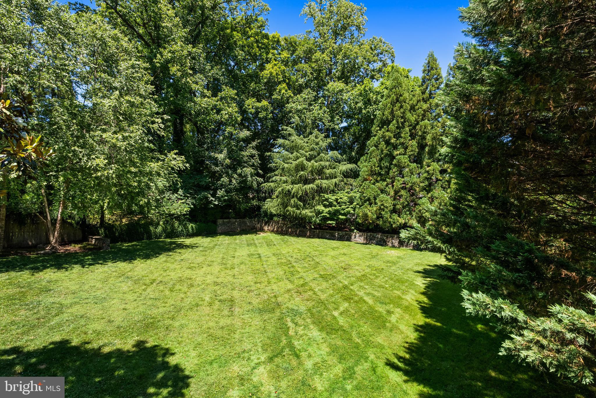 BANNOCKBURN ESTATES - Residential
