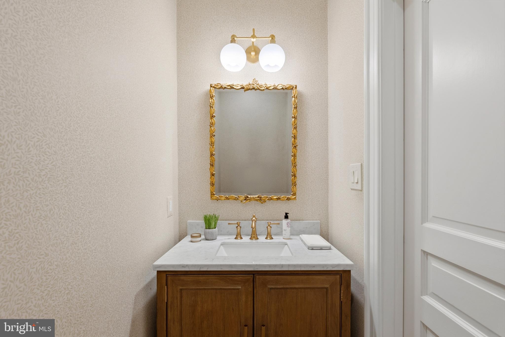 BANNOCKBURN ESTATES - Residential