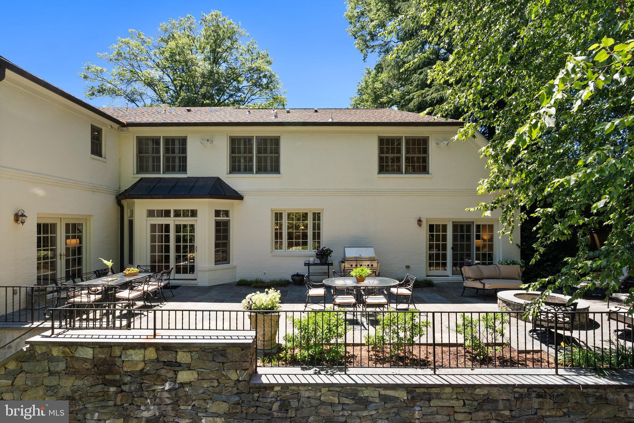 BANNOCKBURN ESTATES - Residential