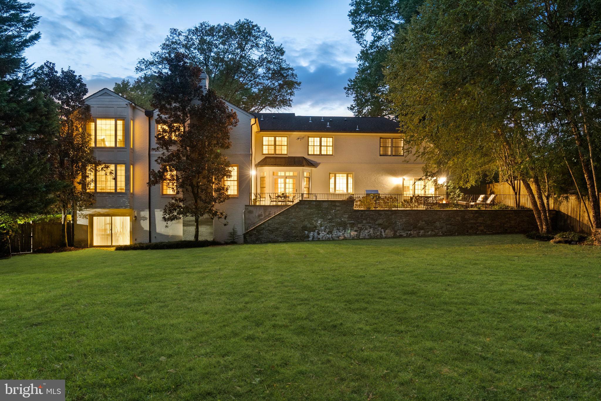 BANNOCKBURN ESTATES - Residential