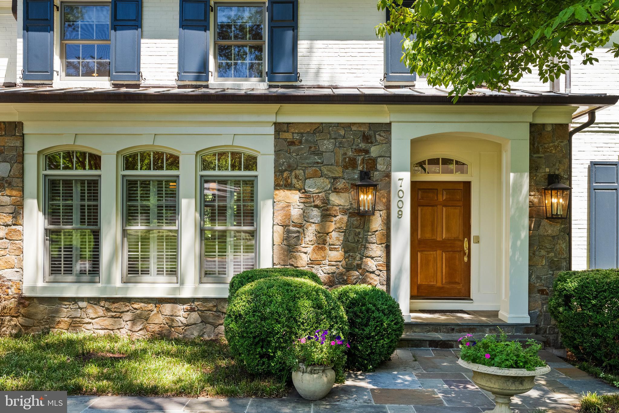 BANNOCKBURN ESTATES - Residential