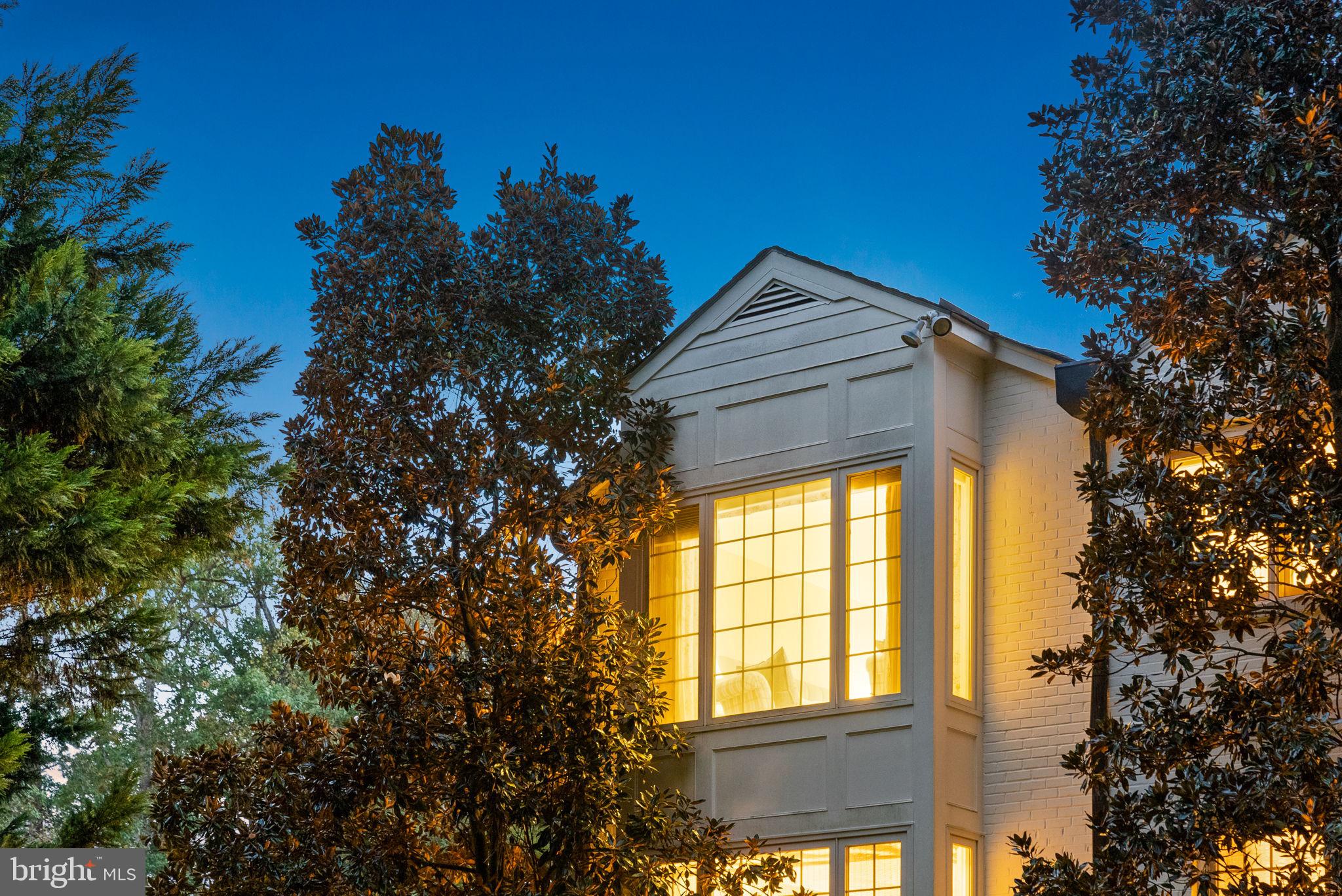 BANNOCKBURN ESTATES - Residential